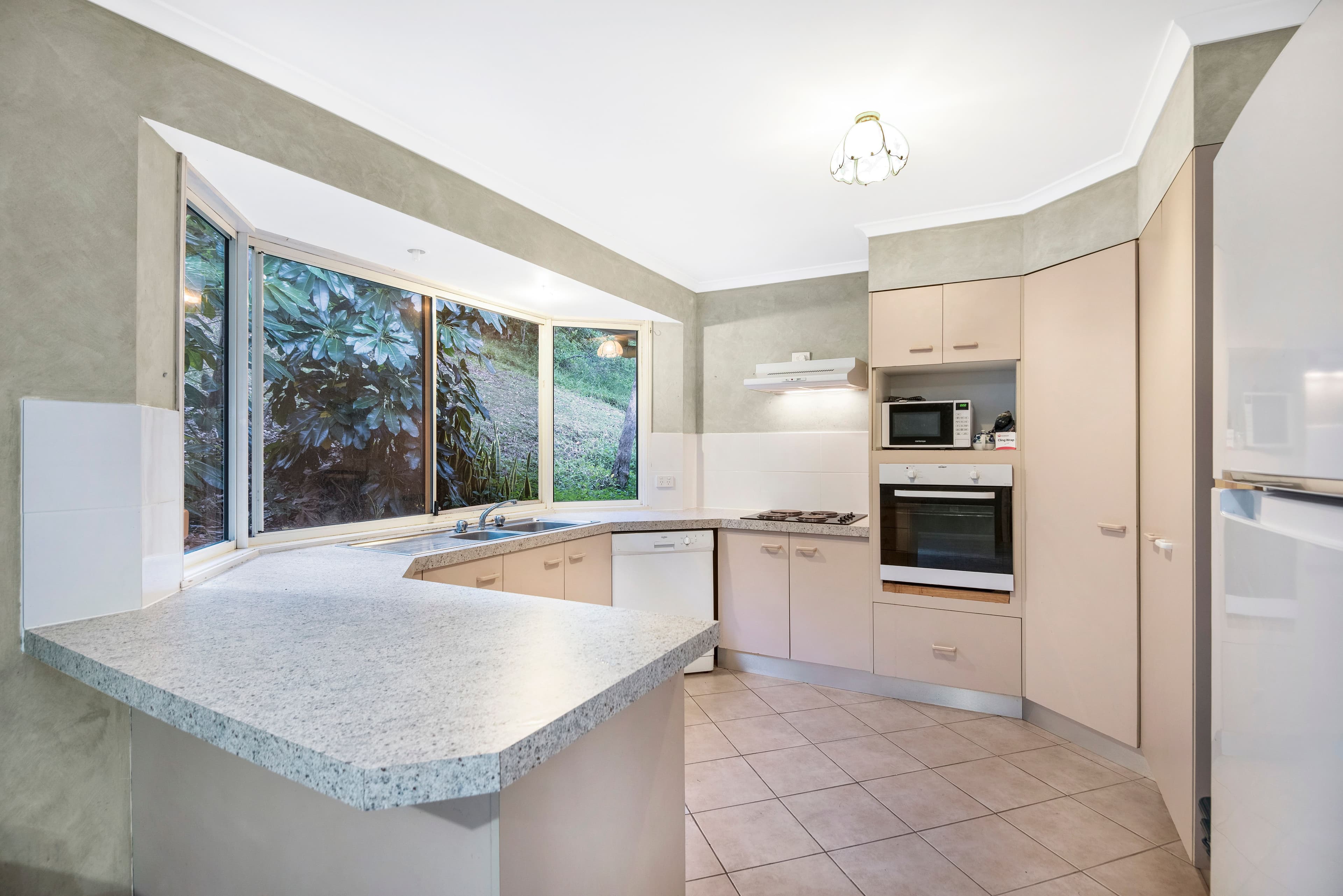 21 Burleigh Glen Court, Burleigh Heads QLD 4220, Burleigh Heads - Thumbnail 3