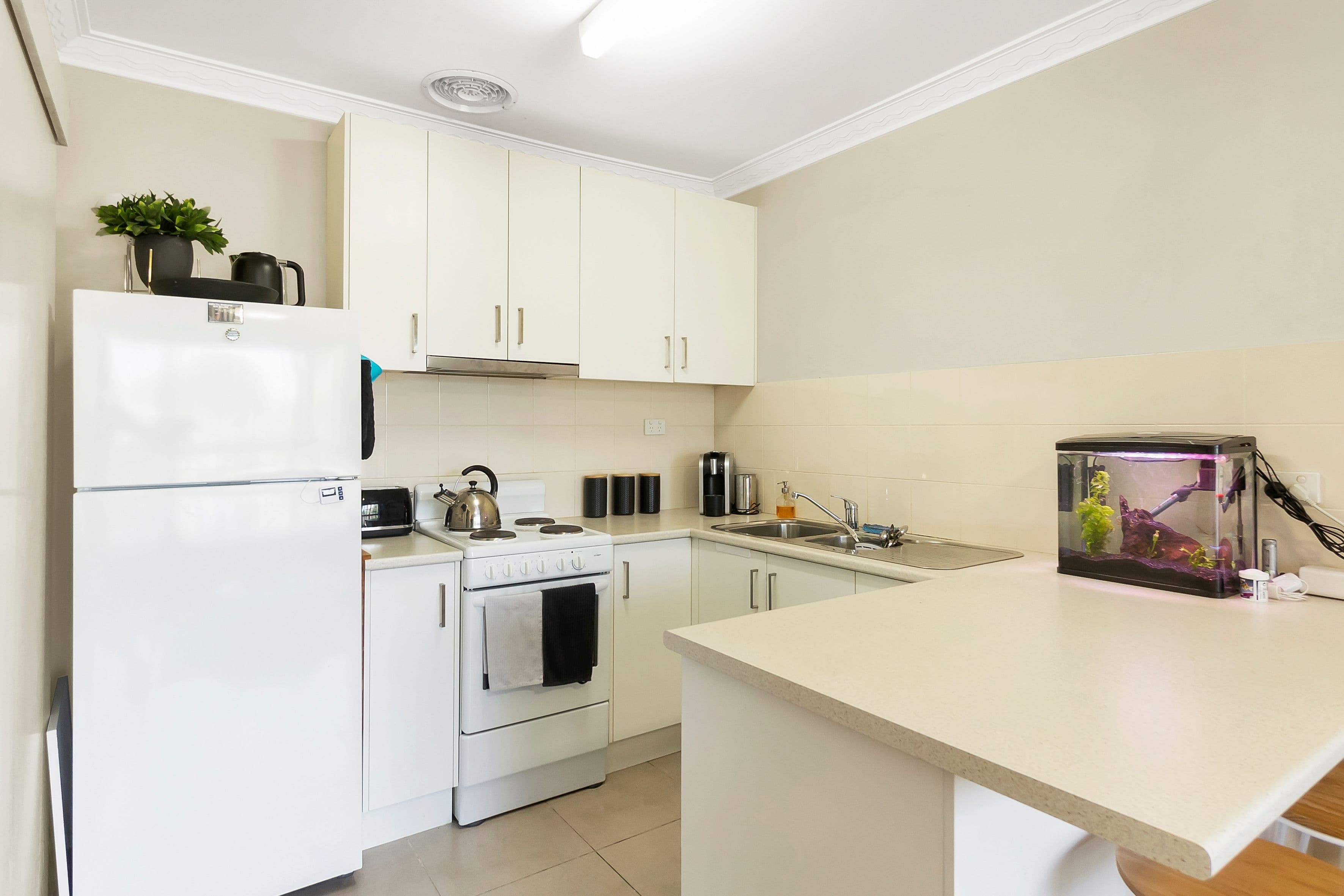 24 Sinns Avenue, Werribee VIC 3030, Werribee - Thumbnail 5