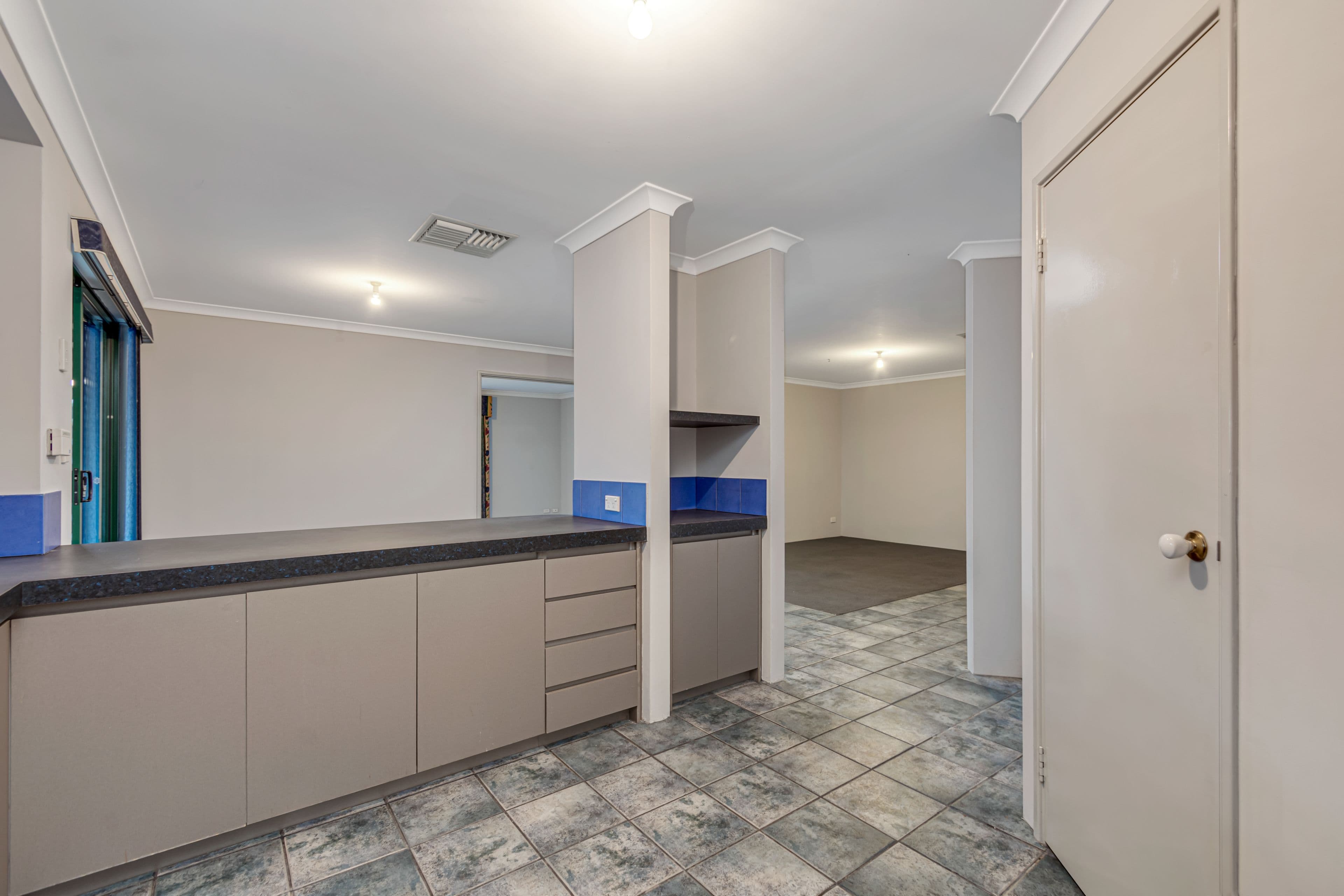 16 Wester Crescent, Quinns Rocks WA 6030, Quinns Rocks - Thumbnail 8