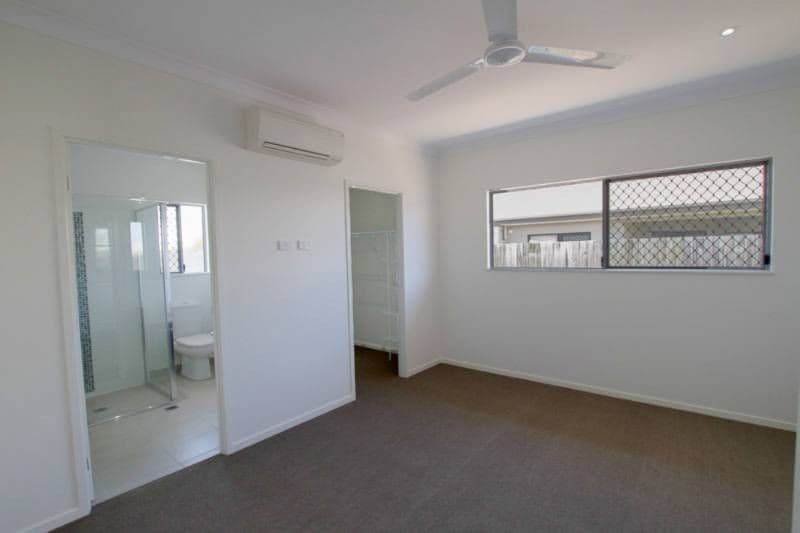42 Fossilbrook Bend, TRINITY PARK QLD 4879, Trinity Park - Thumbnail 7