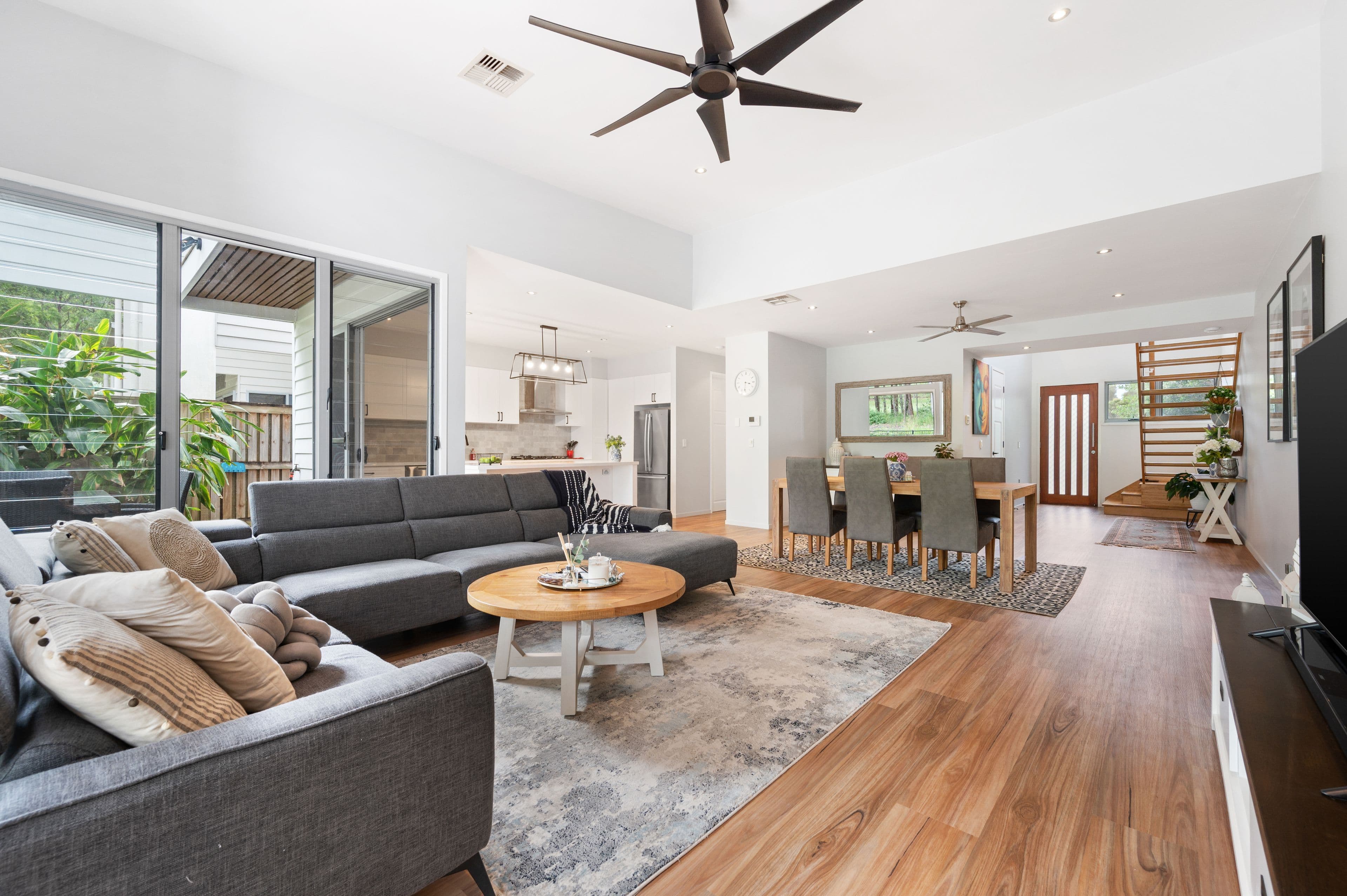 30 Oakview Circuit, Brookwater QLD 4300, Brookwater - Thumbnail 3