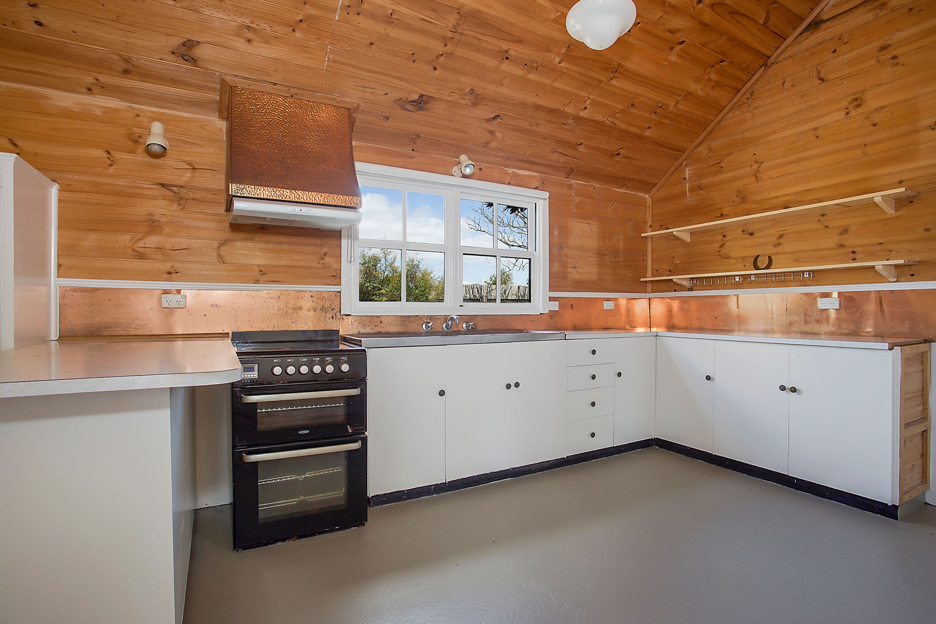 18 Adeney Street, Camperdown VIC 3260, Camperdown - Thumbnail 2