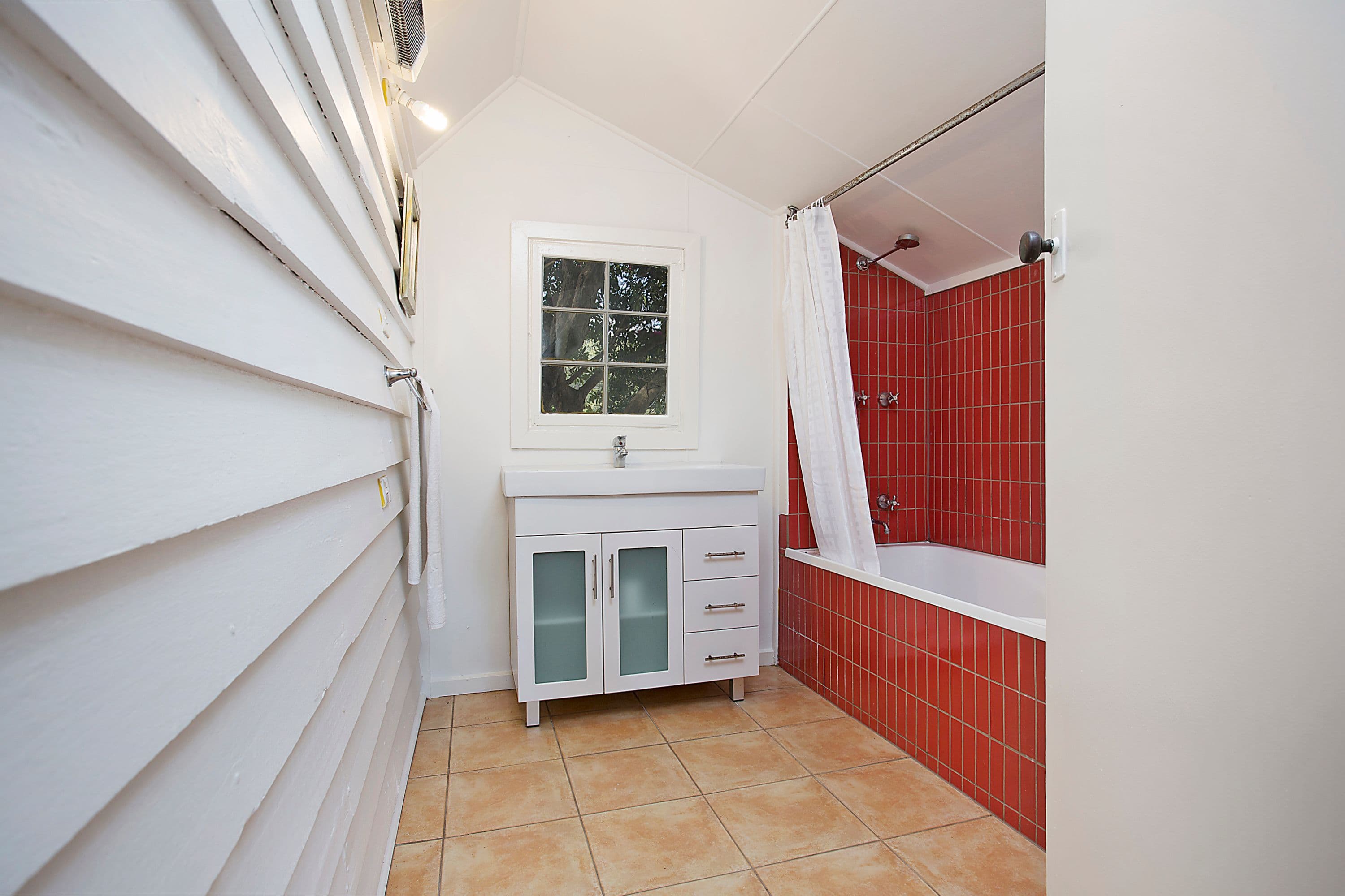 18 Adeney Street, Camperdown VIC 3260, Camperdown - Thumbnail 8
