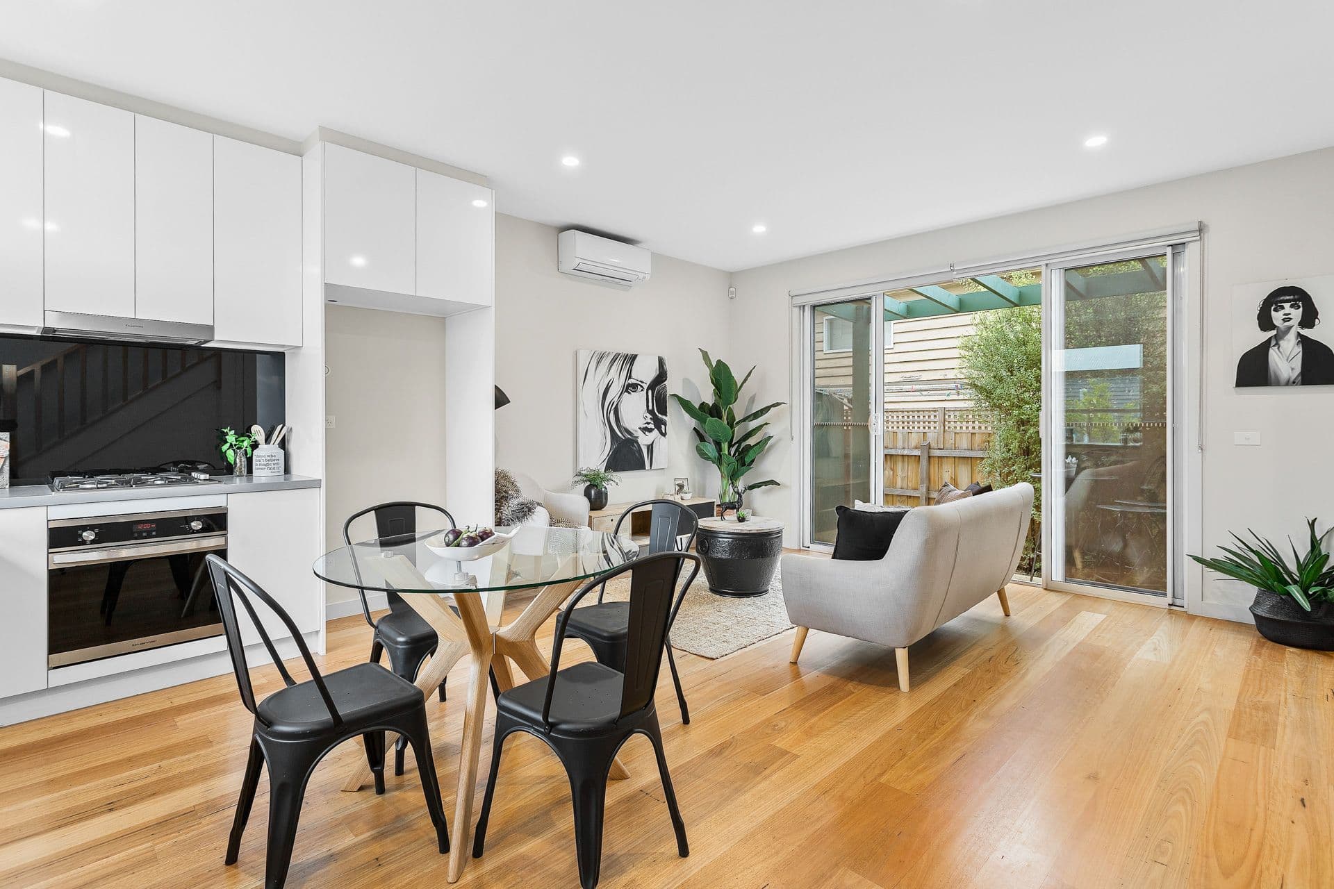 1B Loch Street, Yarraville VIC 3013, Yarraville - Thumbnail 2