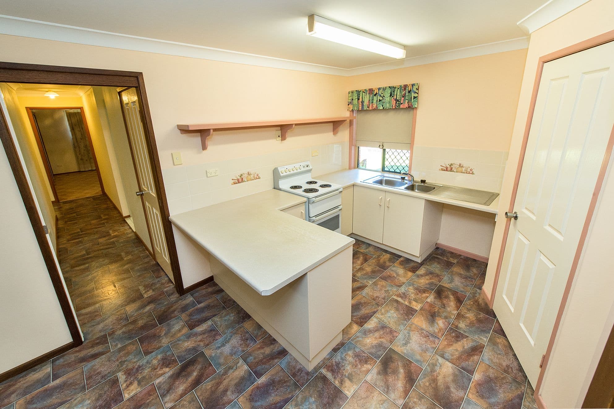 17 Hinton Street, Koongal QLD 4701, Koongal - Thumbnail 3