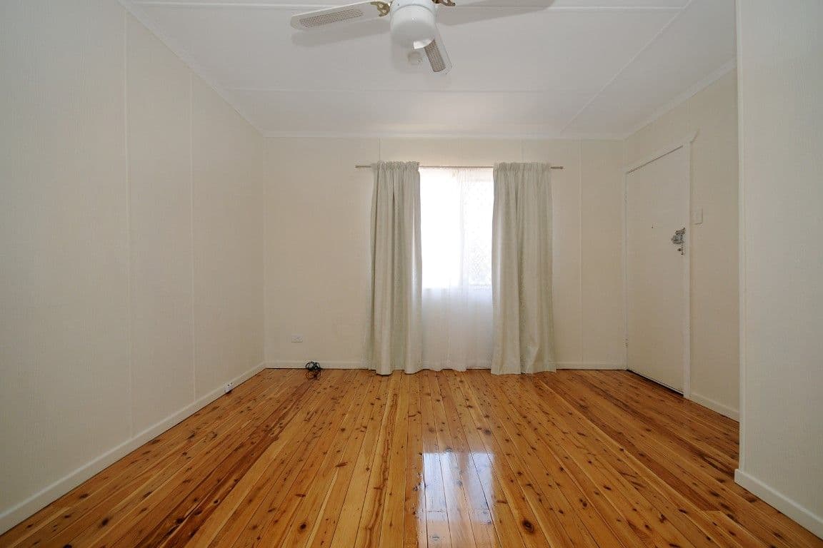 22 Sybyl Street, Harristown QLD 4350, Harristown - Thumbnail 2