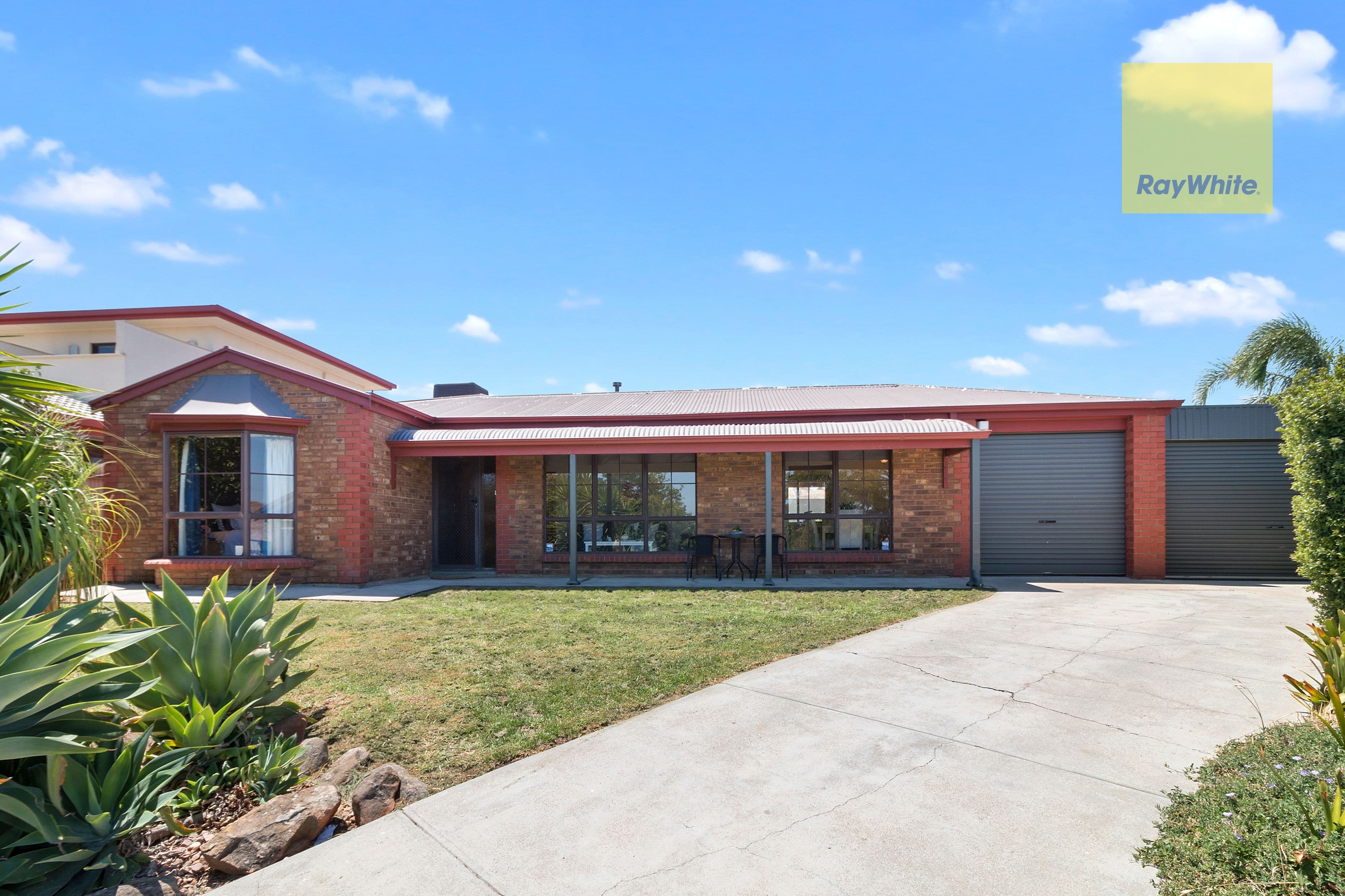 22 Antonia Circuit, Hallett Cove SA 5158, Hallett Cove - Thumbnail 2