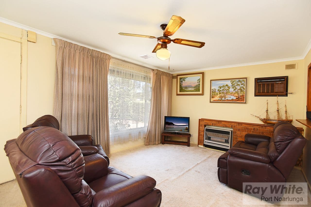 7 Alban Street, Christie Downs SA 5164, Christie Downs - Thumbnail 2