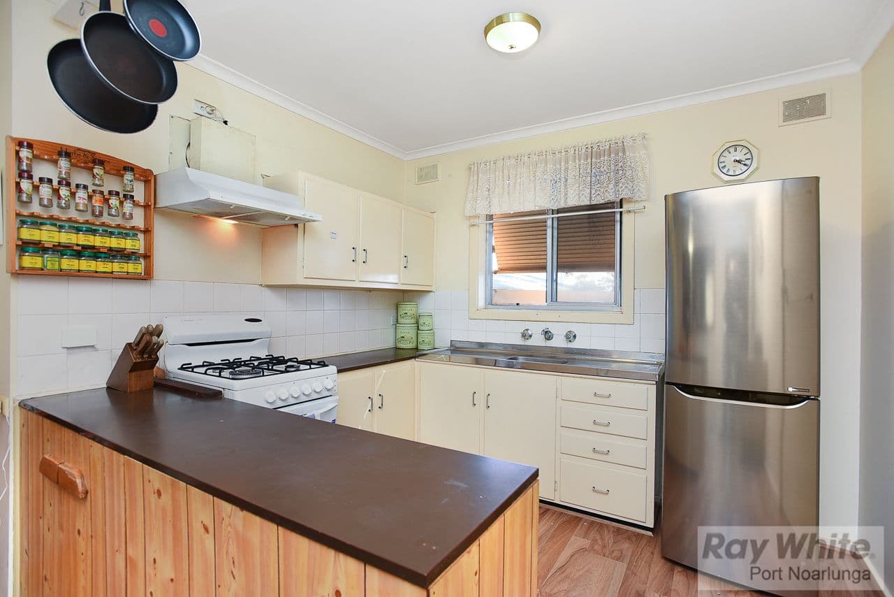 7 Alban Street, Christie Downs SA 5164, Christie Downs - Thumbnail 5