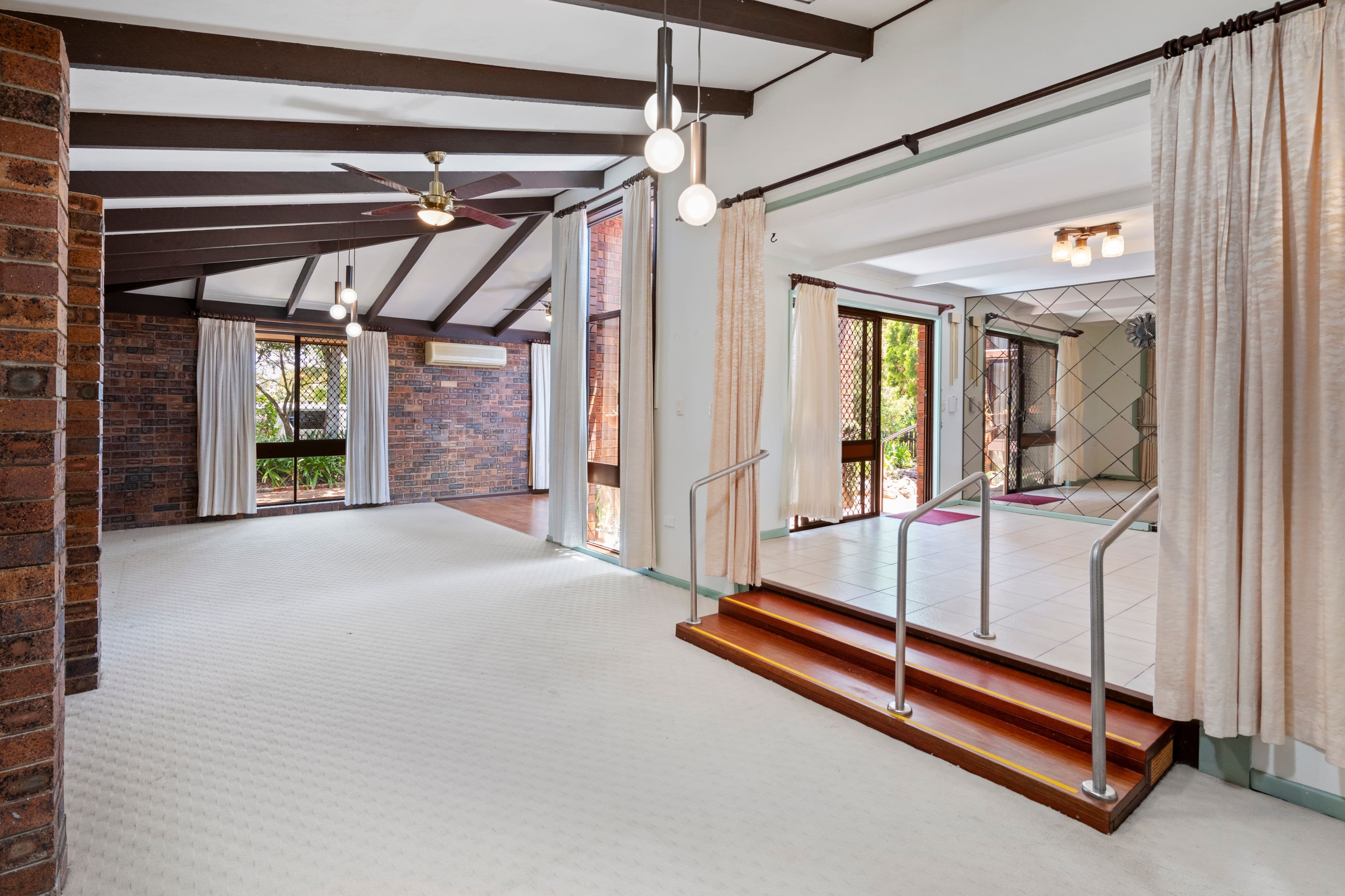 6 Golden Crescent, Southport QLD 4215, Southport - Thumbnail 3