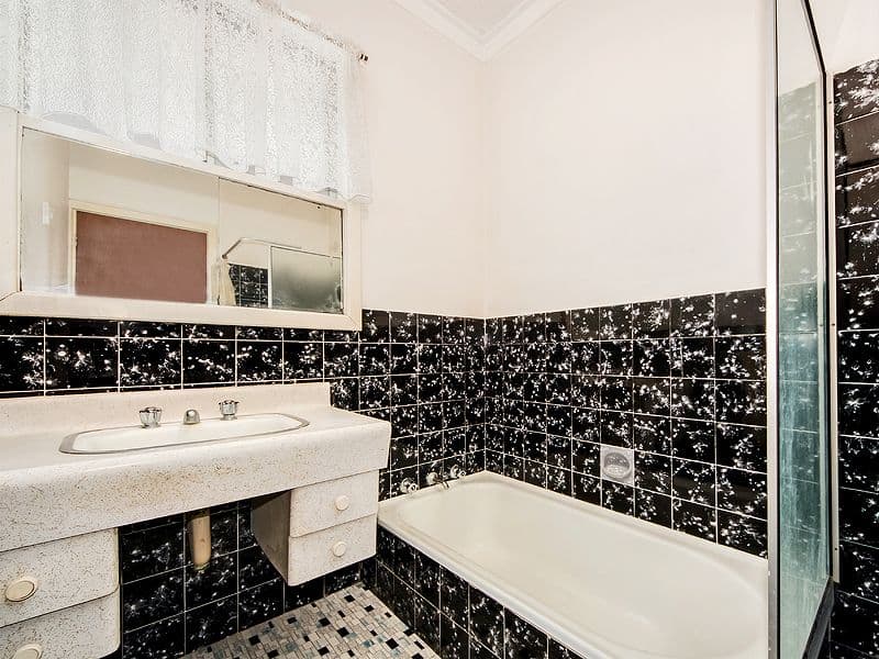 18 Victoria Parade, Midvale WA 6056, Midvale - Thumbnail 7