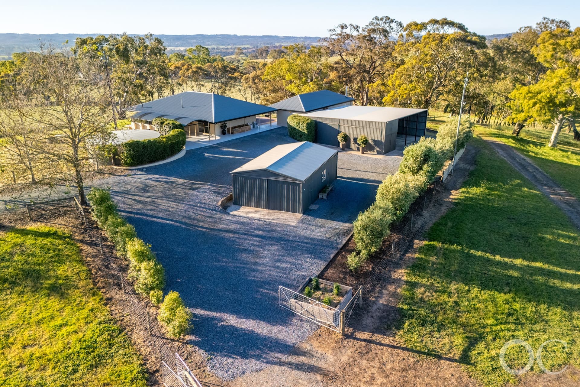 111 Murdoch Hill Road, Woodside - Thumbnail 3