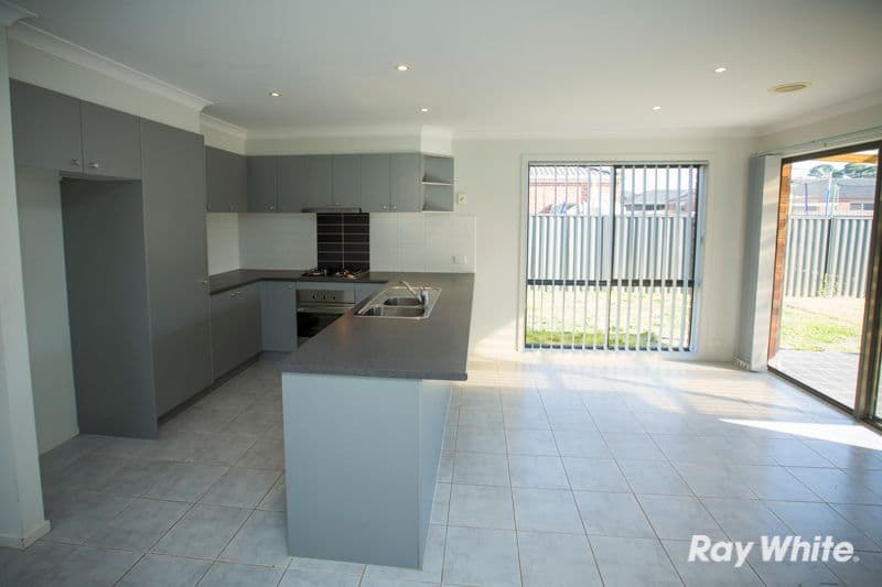 55 Pomegranate Way, PAKENHAM VIC 3810, Pakenham - Thumbnail 4