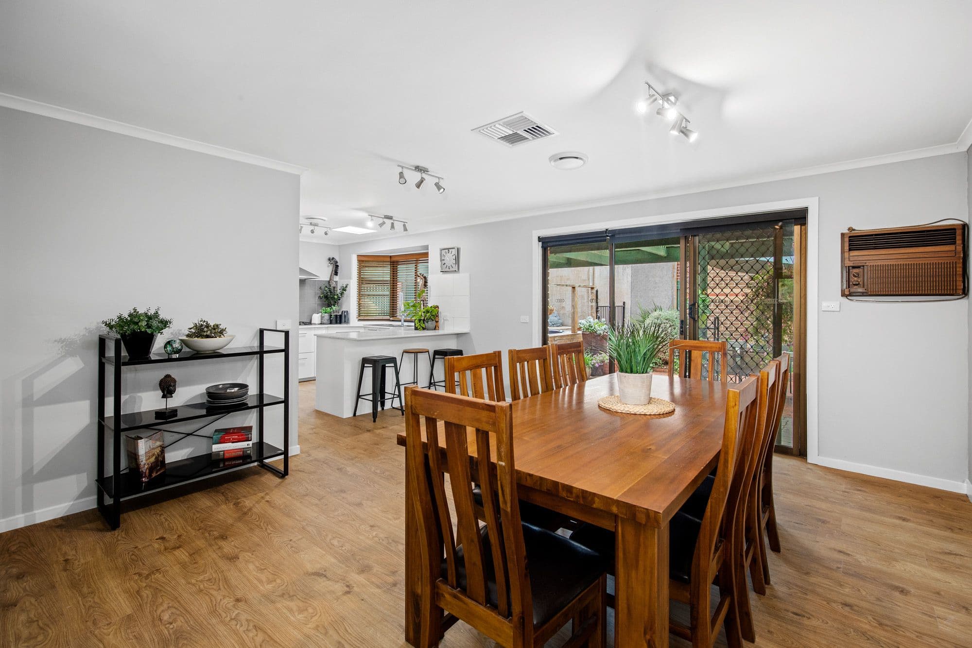 4 Carson Crescent, Hoppers Crossing VIC 3029, Hoppers Crossing - Thumbnail 5