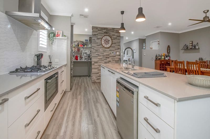 4 Fuchsia Street, Karnup WA 6176, Karnup - Thumbnail 2