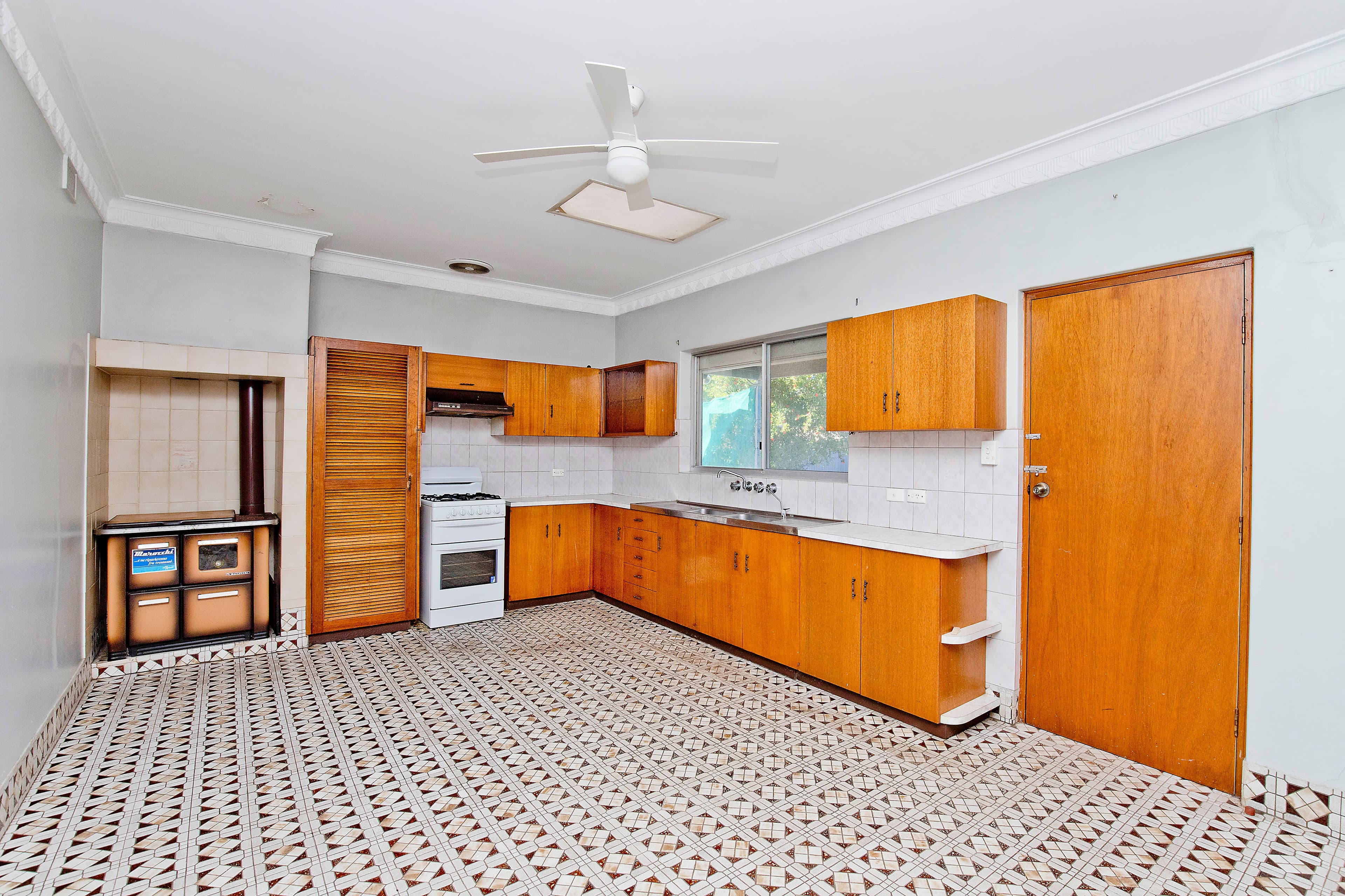 9 Telford Avenue, Findon SA 5023, Findon - Thumbnail 7