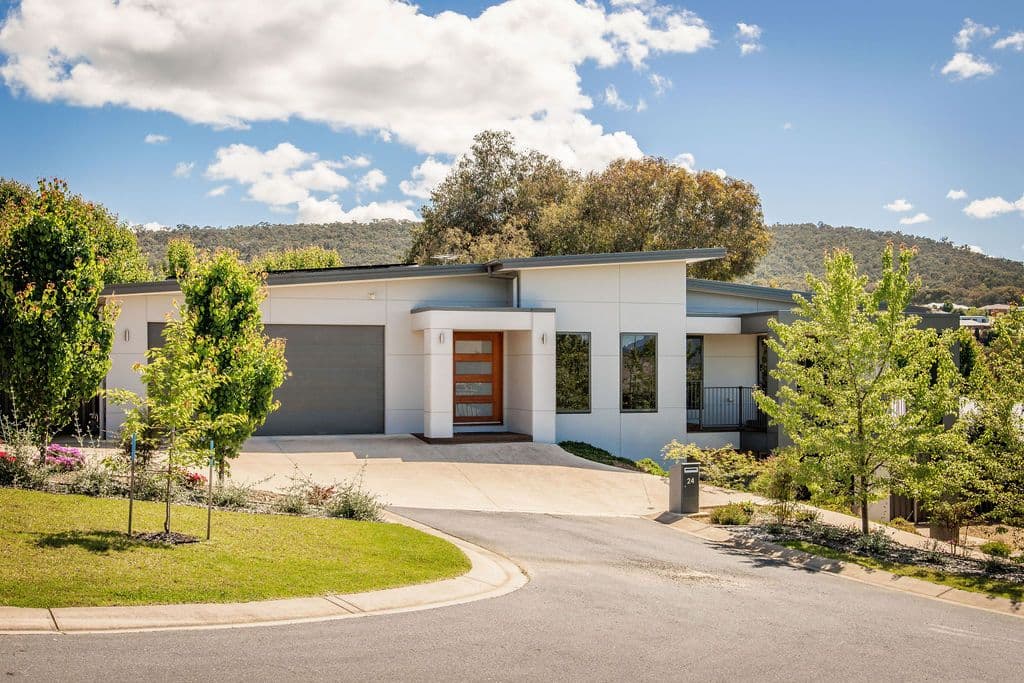 24 Chatterton Place, West Albury NSW 2640, West Albury - Image 1
