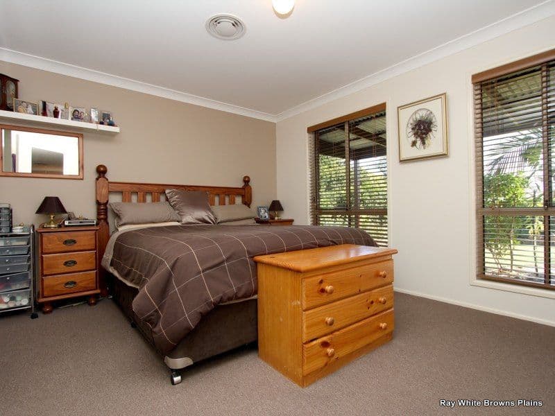 17 Evergreen Drive, SOUTH MACLEAN QLD 4280, South Maclean - Thumbnail 8