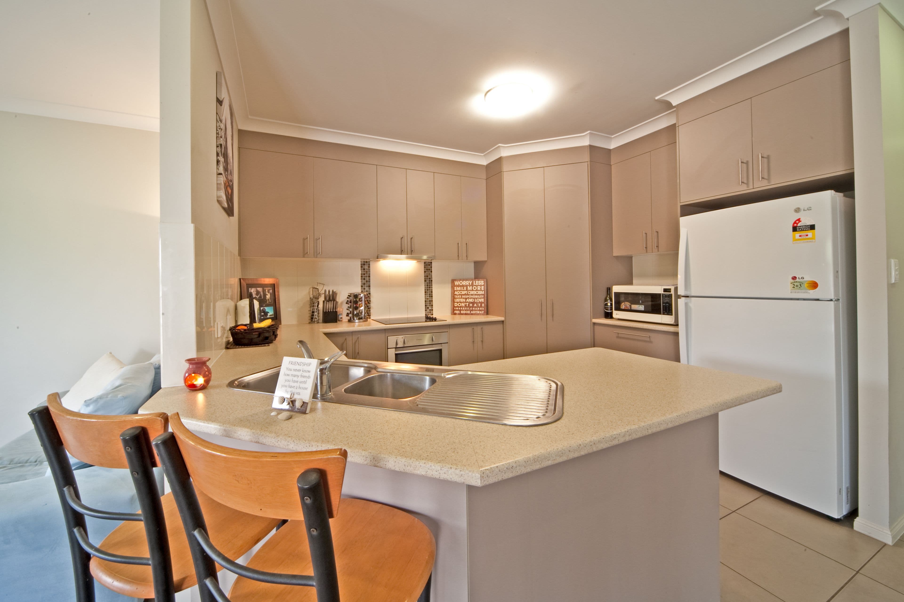  48 South Molle Boulevard, CANNONVALE QLD 4802, Cannonvale - Thumbnail 6