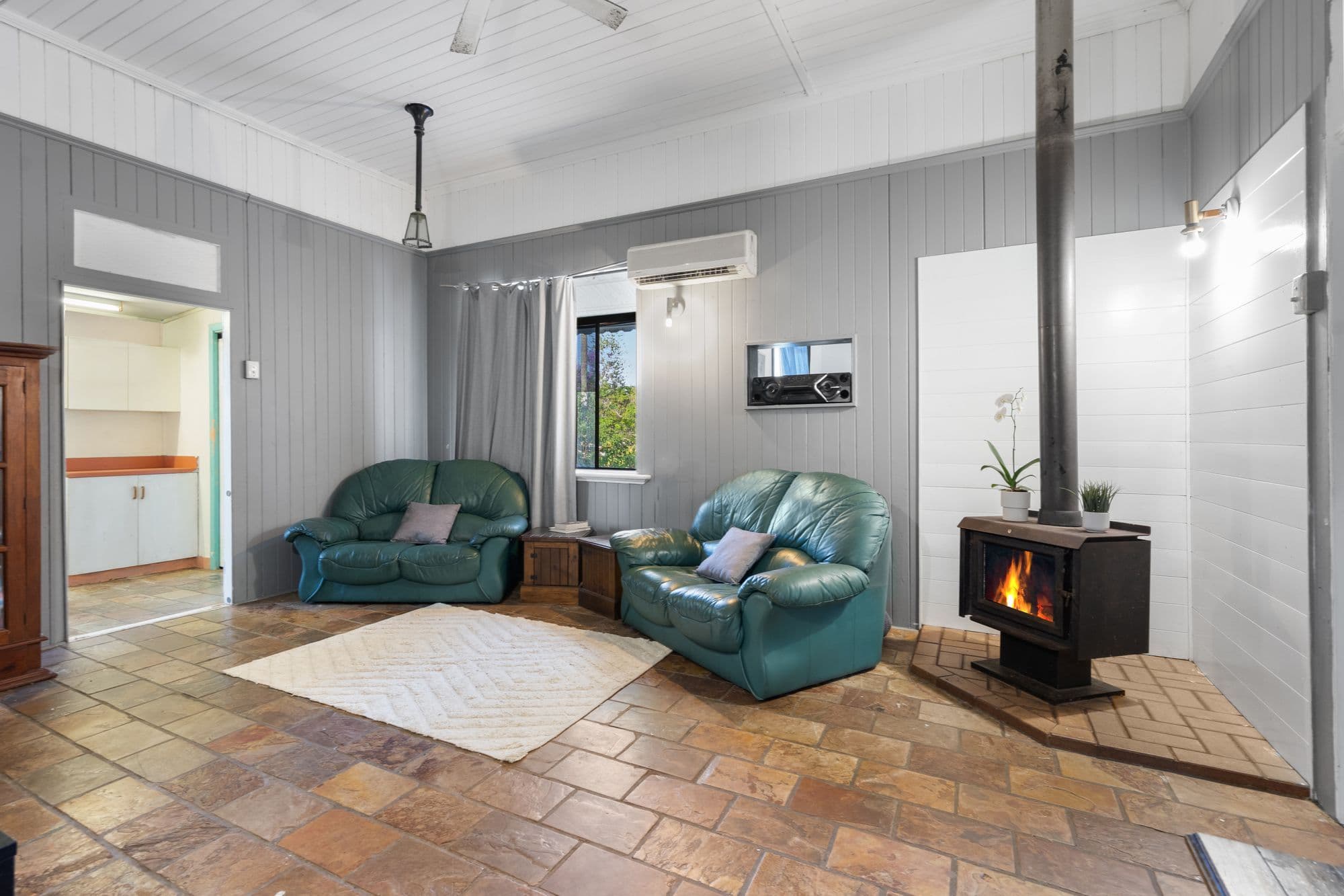 193 Station Road, Woodridge QLD 4114, Woodridge - Thumbnail 2