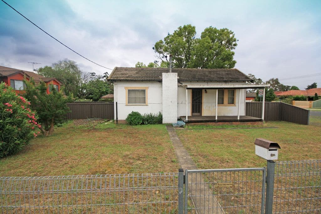 38 Parliament Road, Macquarie Fields NSW 2564, Macquarie Fields - Thumbnail 2