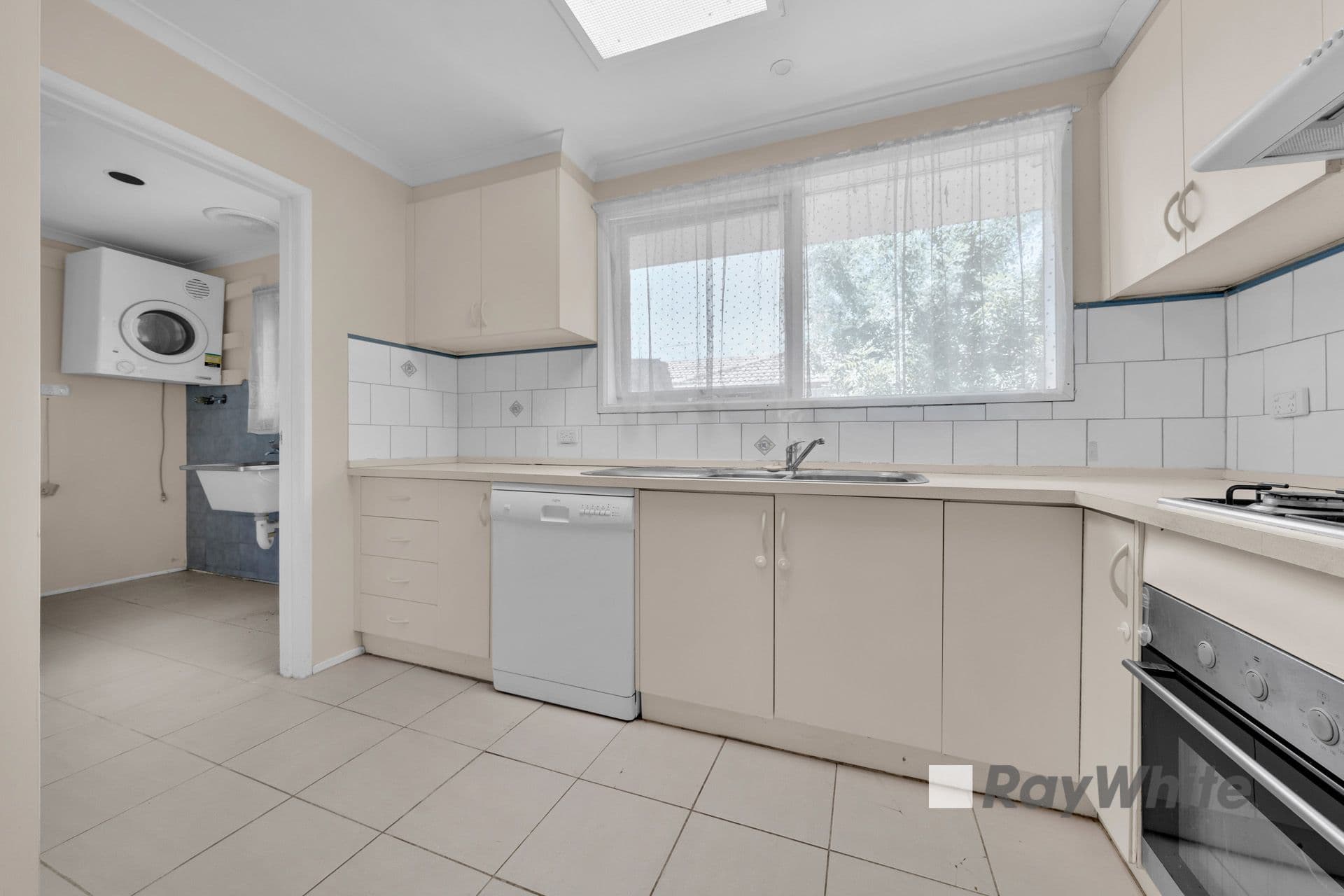 68 Camms Road, Cranbourne VIC 3977, Cranbourne - Thumbnail 3