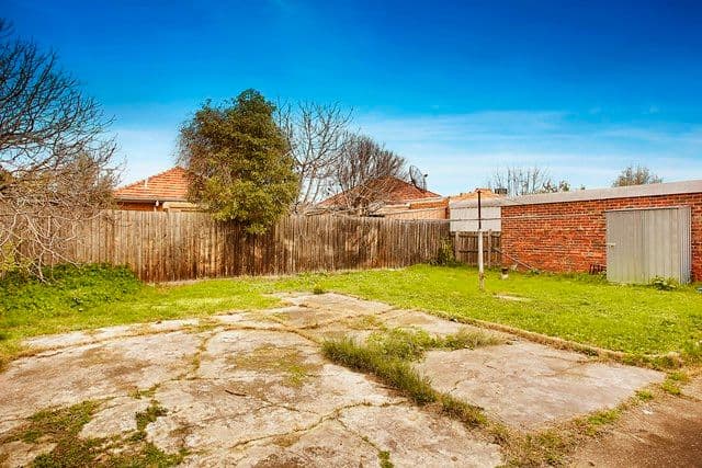 109 Woolton Avenue, THORNBURY VIC 3071, Thornbury - Thumbnail 4