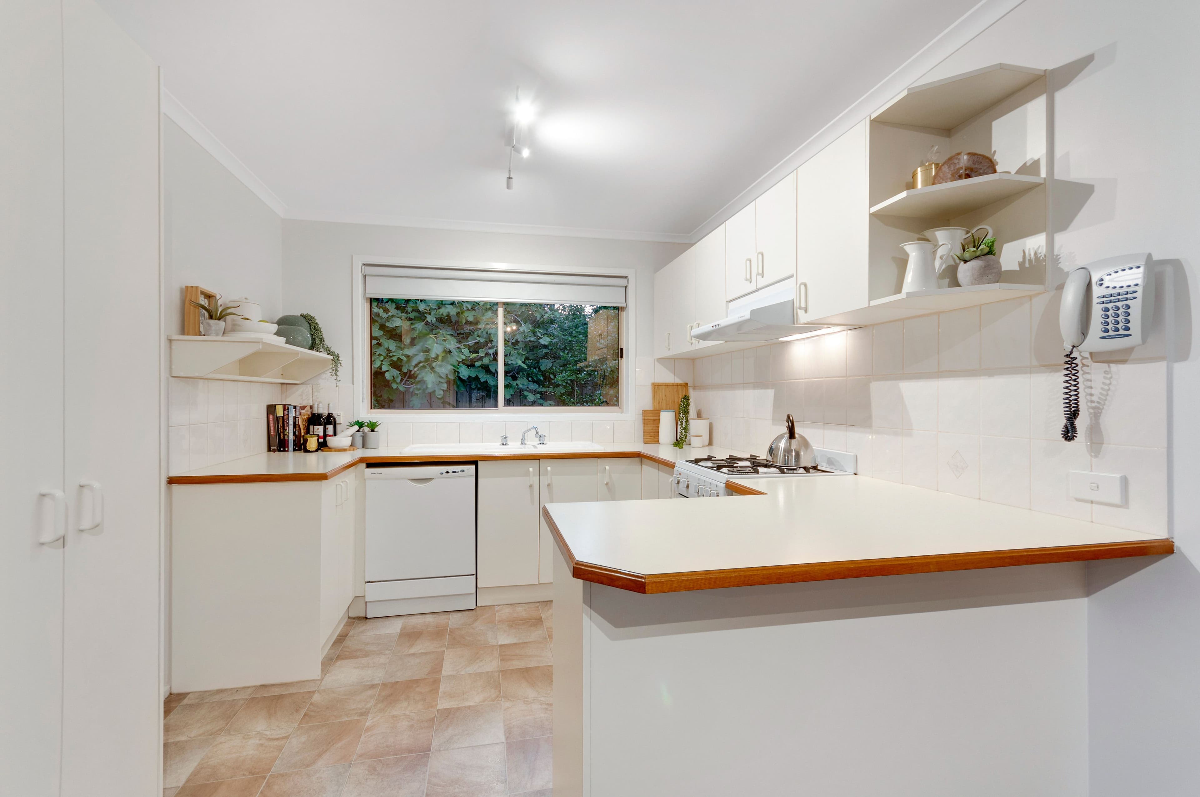 1 Young Street, Seaford VIC 3198, Seaford - Thumbnail 3