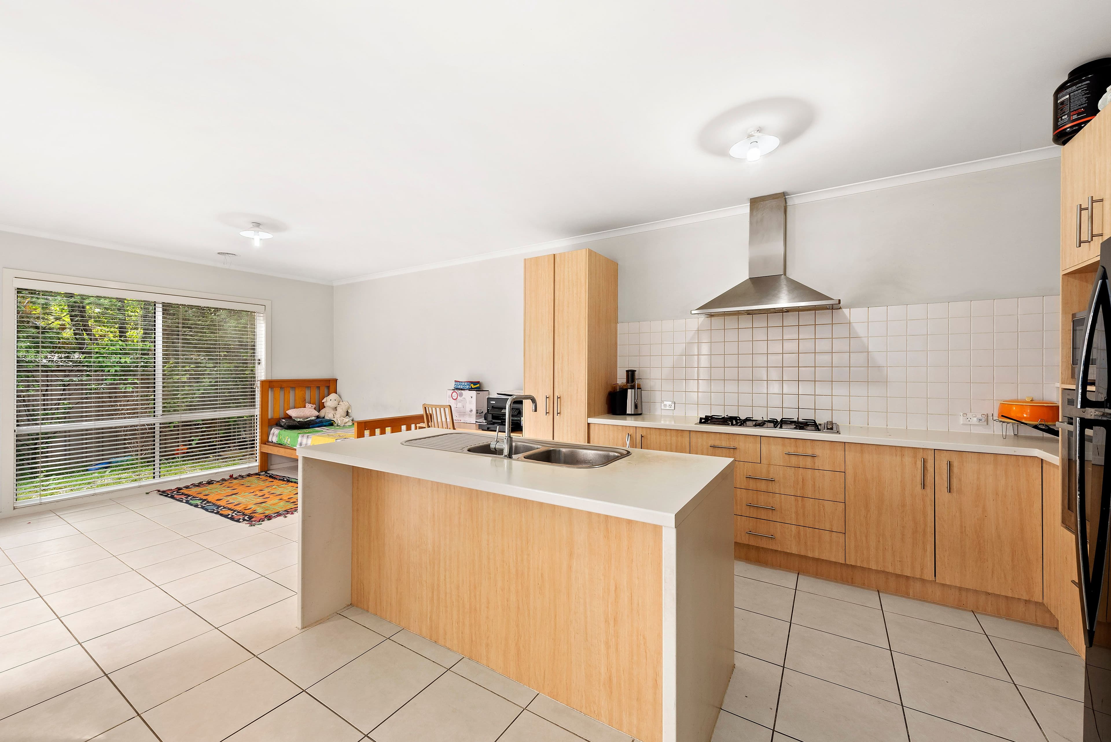24 Wisteria Place, Springvale South VIC 3172, Springvale South - Thumbnail 2