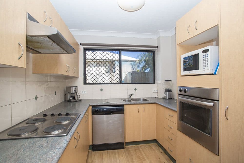 14 Taunton Street, ANNERLEY QLD 4103, Annerley - Thumbnail 4