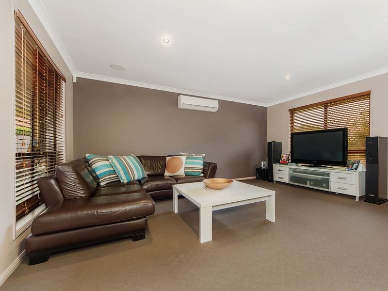 29 Kingarry Circuit, Merrimac QLD 4226, Merrimac - Thumbnail 2
