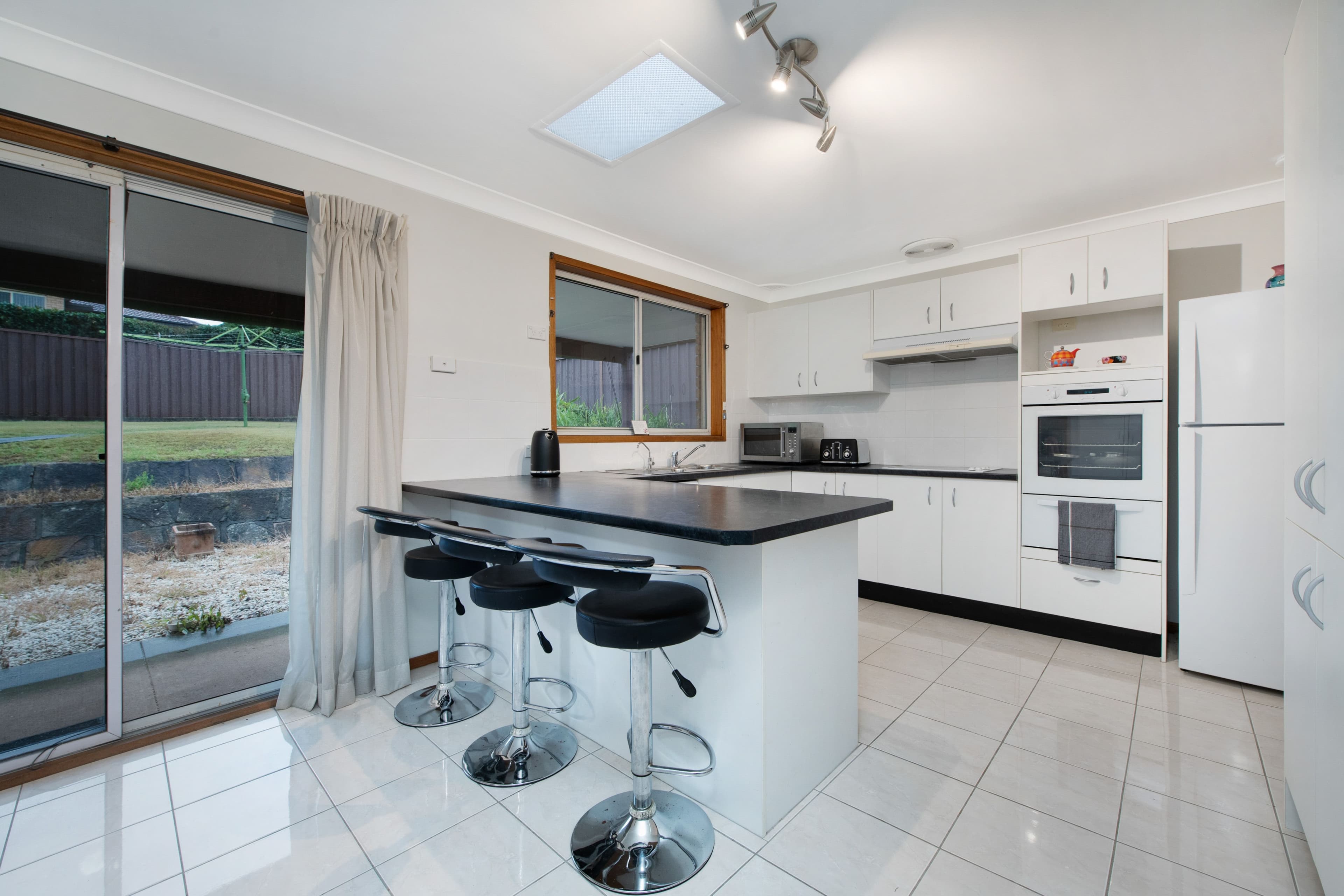 20 Molyneaux Avenue, Kings Langley NSW 2147, Kings Langley - Thumbnail 2