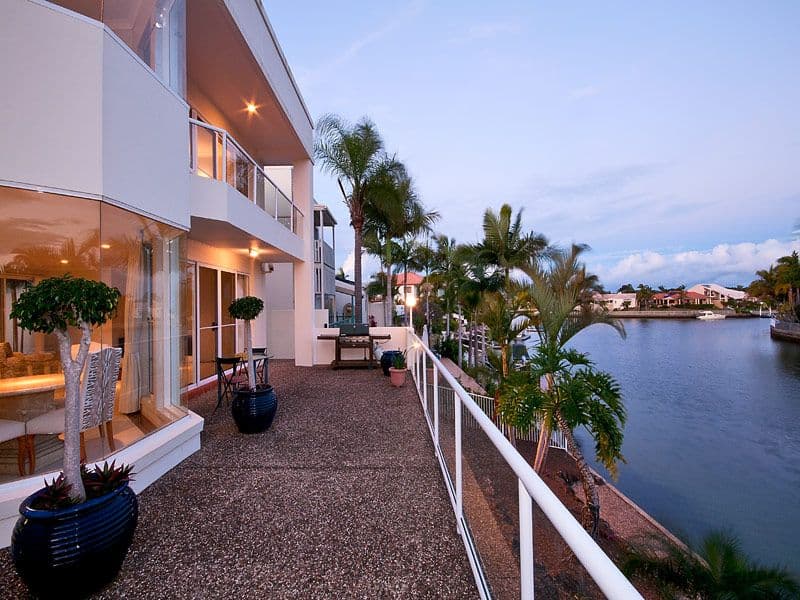 9 Montego Court, MERMAID WATERS QLD 4218, Mermaid Waters - Thumbnail 2