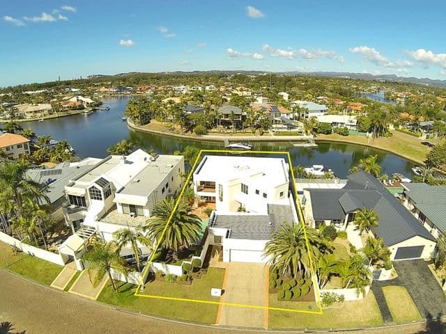 9 Montego Court, MERMAID WATERS QLD 4218, Mermaid Waters - Thumbnail 5
