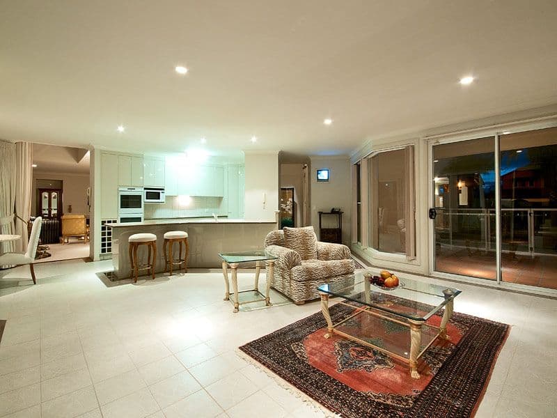 9 Montego Court, MERMAID WATERS QLD 4218, Mermaid Waters - Thumbnail 8