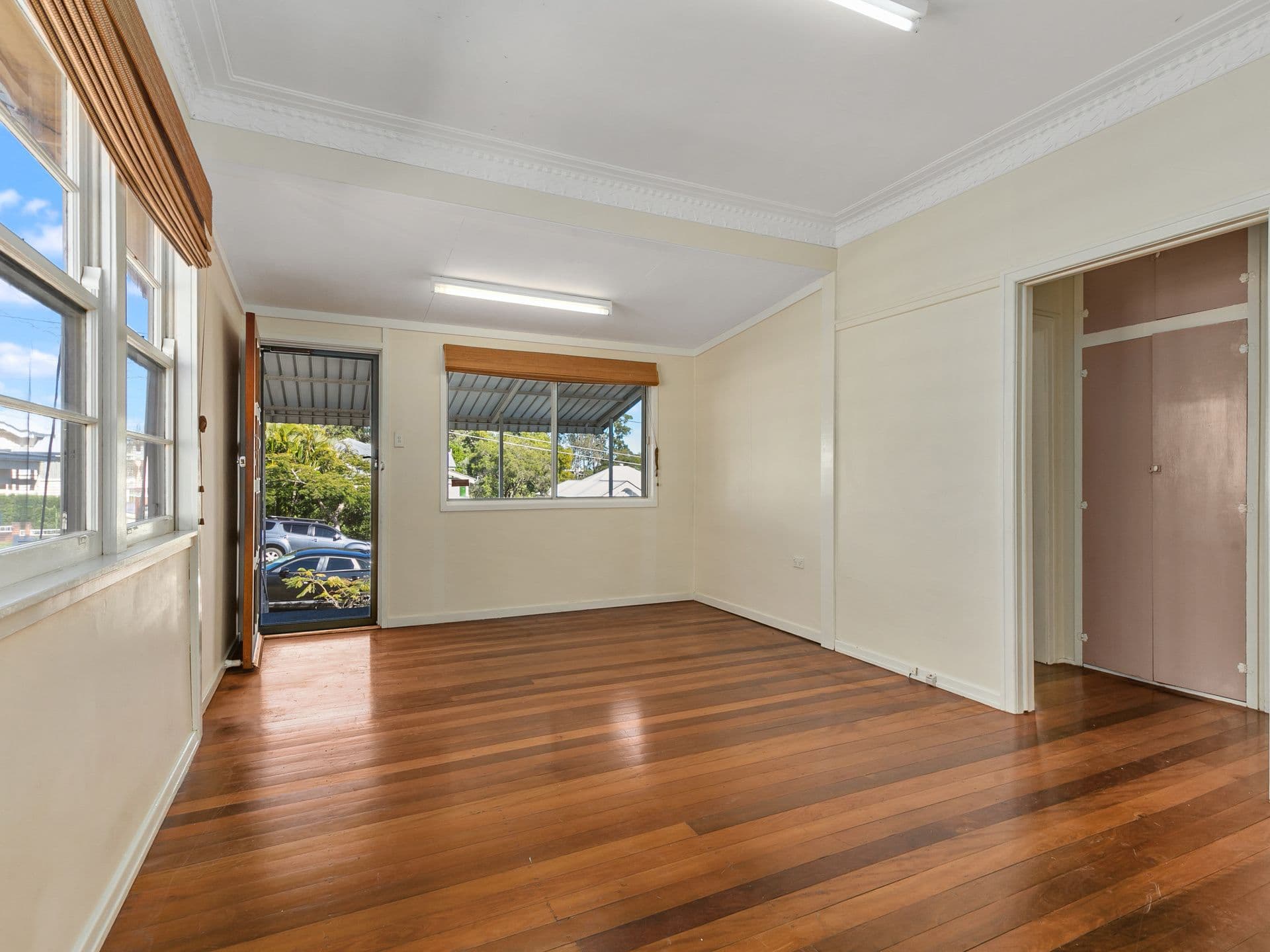 38 Rita Street, Holland Park QLD 4121, Holland Park - Thumbnail 2