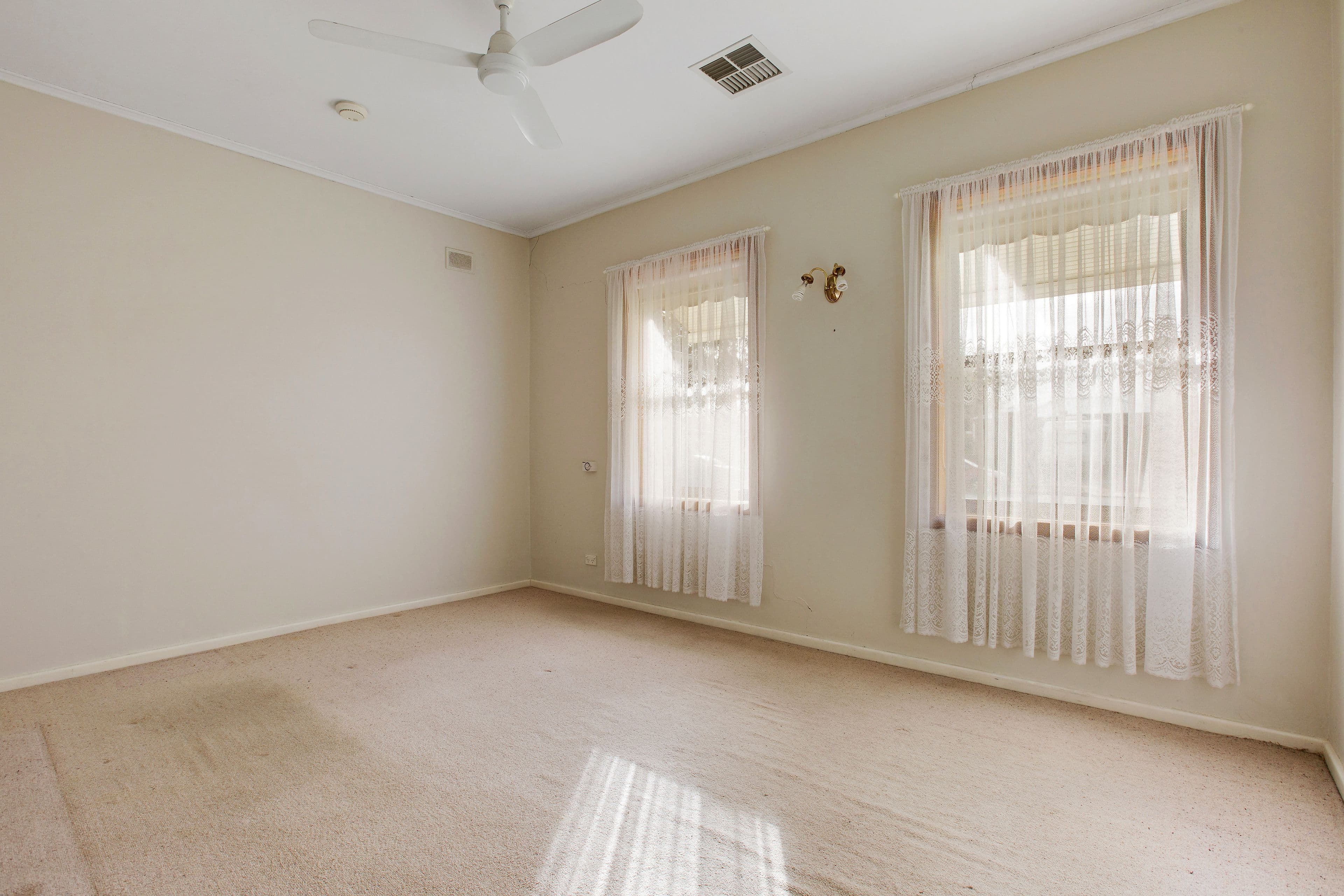 15 Andrew Avenue, Marion SA 5043, Marion - Thumbnail 6
