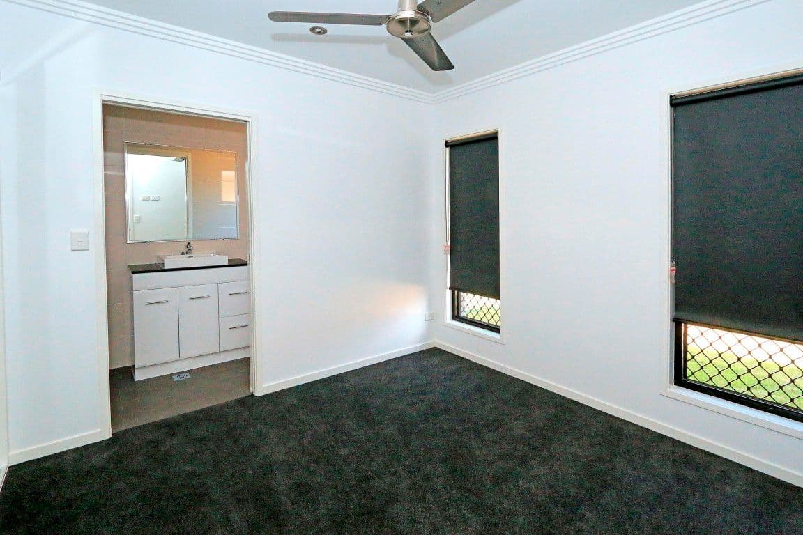 18 Bruce Hiskins, Norman Gardens QLD 4701, Norman Gardens - Thumbnail 5