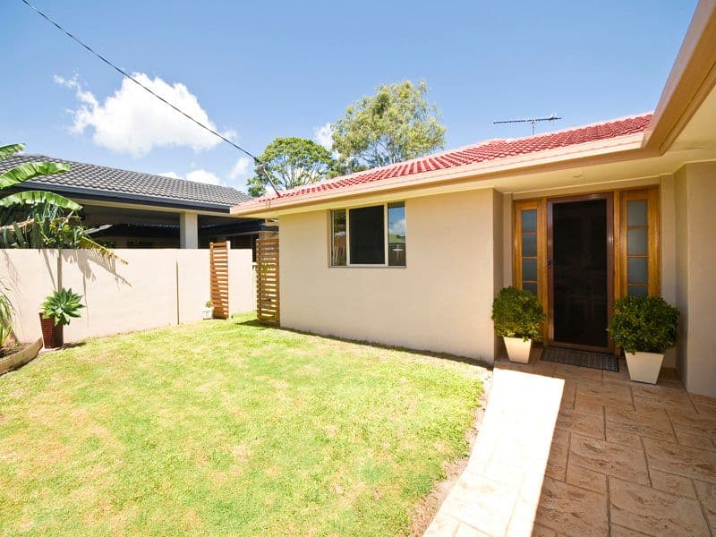 205 Mallawa Drive, PALM BEACH QLD 4221, Palm Beach - Thumbnail 2