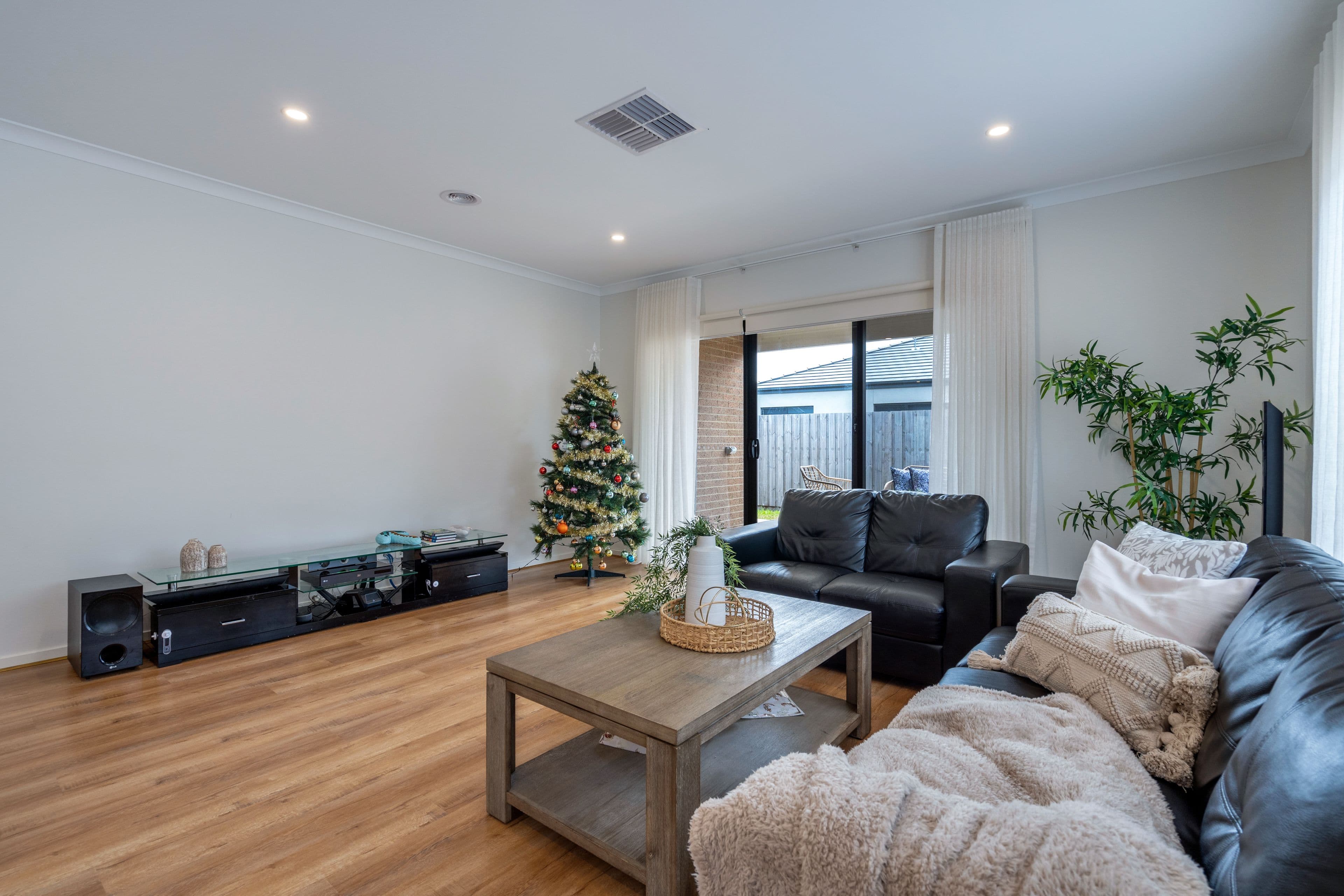 6 Compass Crescent, Donnybrook VIC 3064, Donnybrook - Thumbnail 5