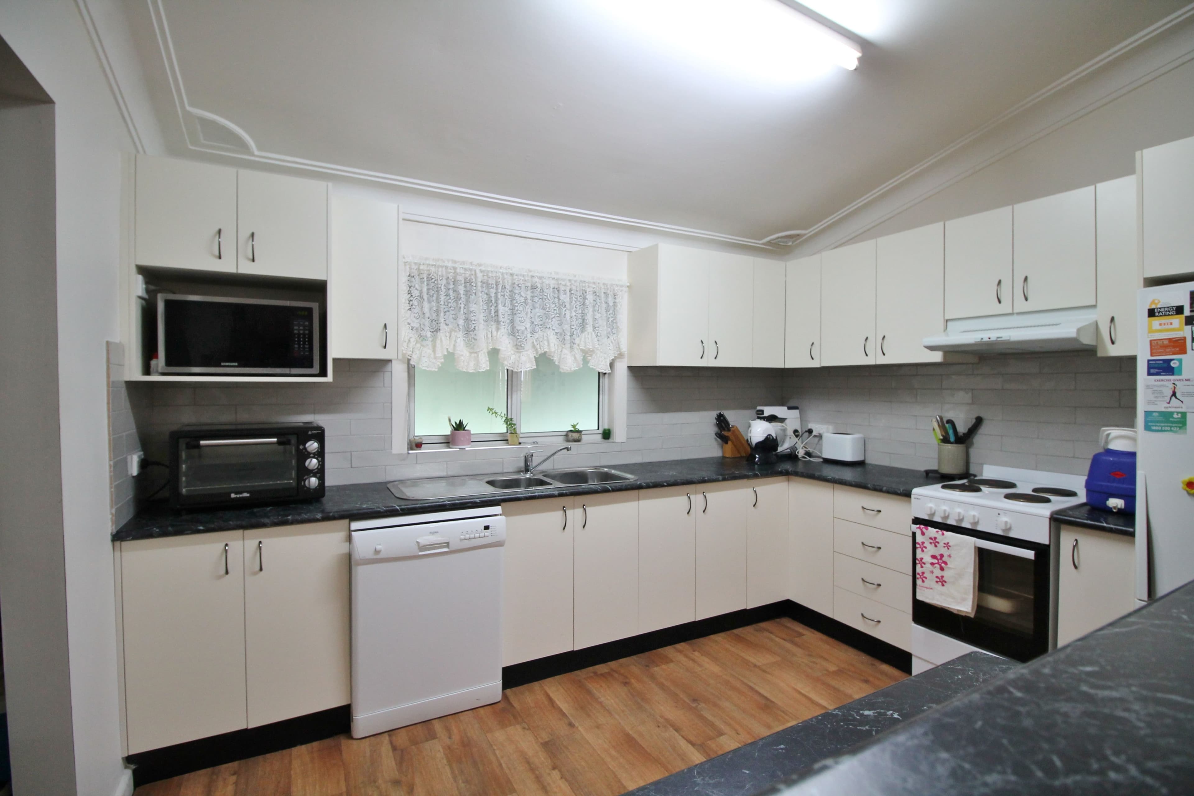 3 Clarke Street, Young NSW 2594, Young - Thumbnail 3