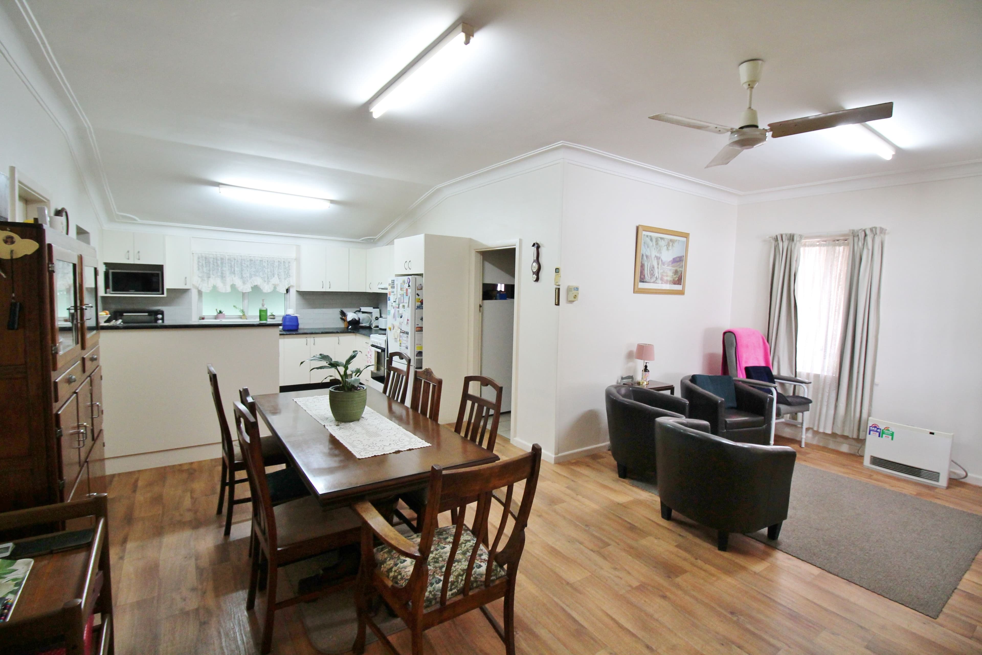 3 Clarke Street, Young NSW 2594, Young - Thumbnail 5
