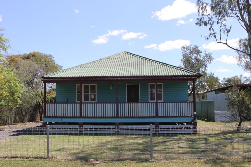 90 Orpen Street, Dalby QLD 4405, Dalby - Image 1