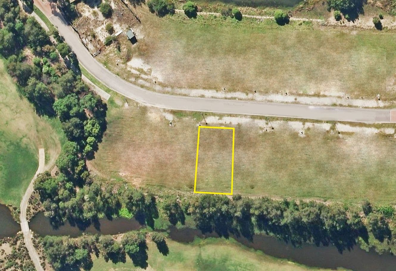 8 Windsorgreen Drive, Kooindah Waters, Wyong NSW 2259, Wyong - Thumbnail 2