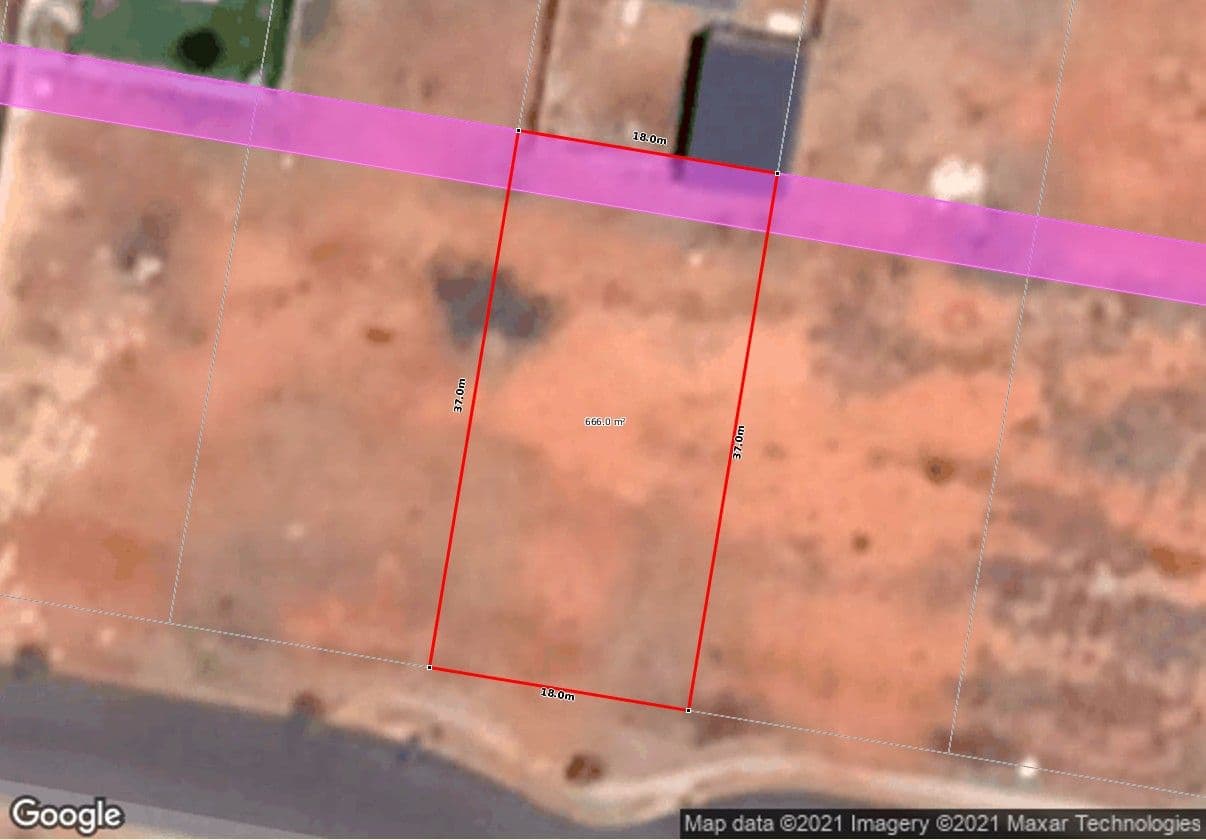 30 Canterbury Road, Emerald QLD 4720, Emerald - Thumbnail 2