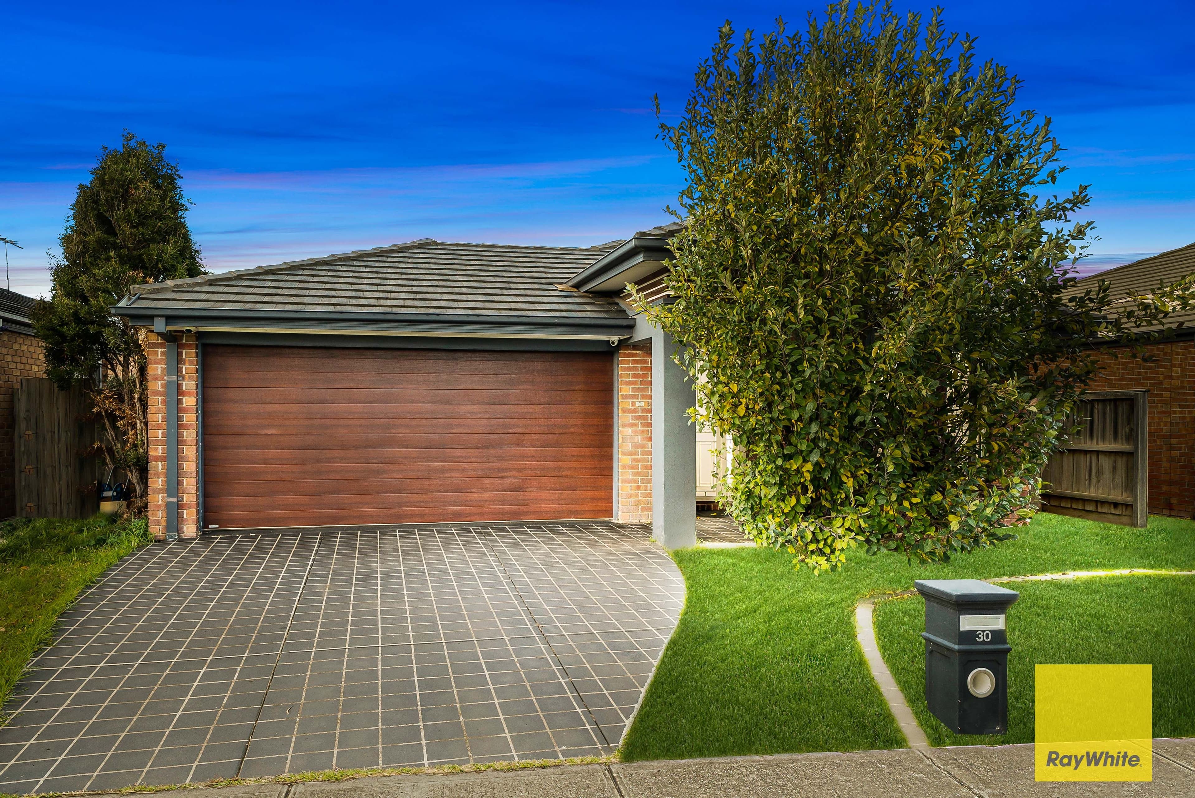 30 Crissa Street, Tarneit VIC 3029, Tarneit - Thumbnail 2