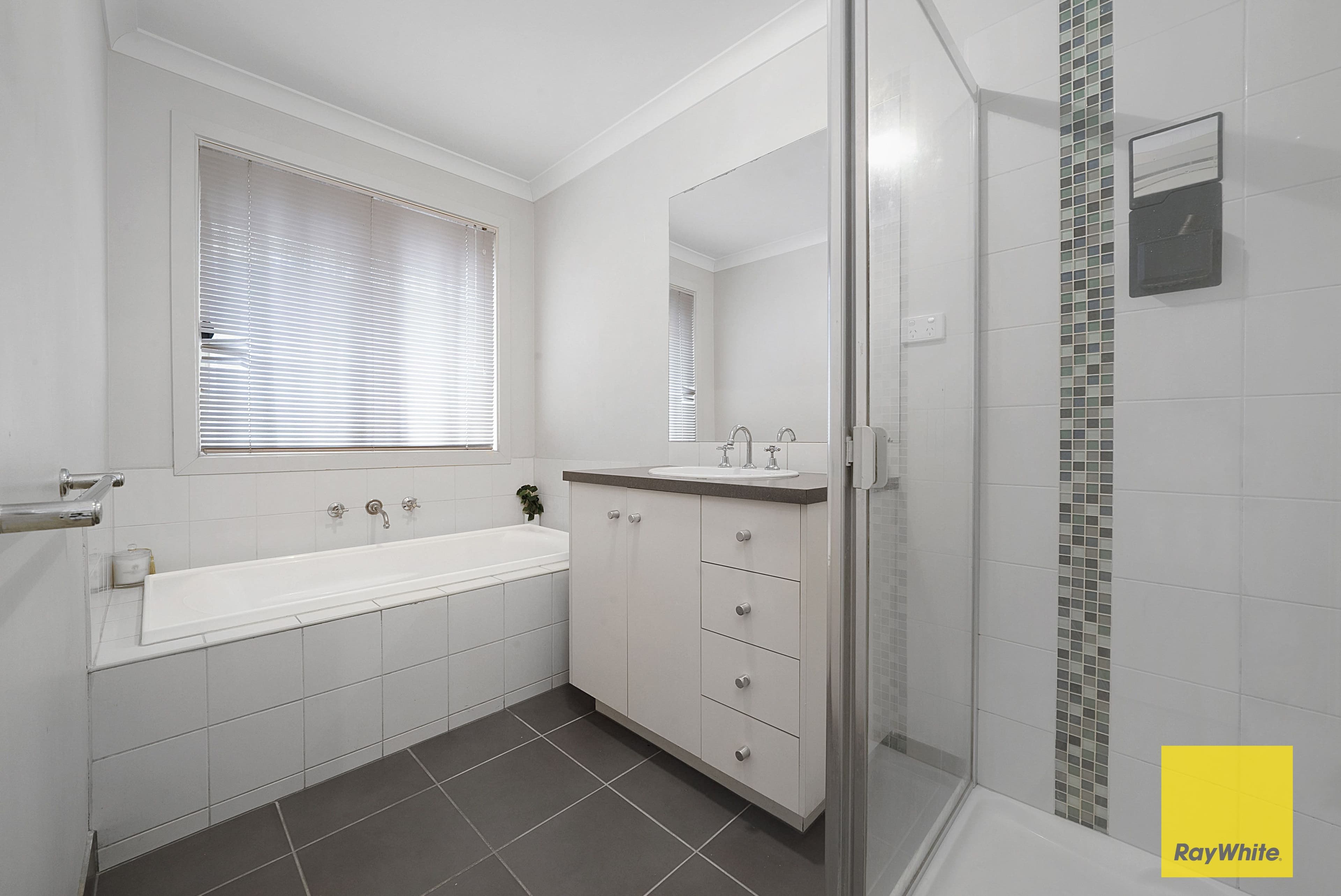 30 Crissa Street, Tarneit VIC 3029, Tarneit - Thumbnail 7