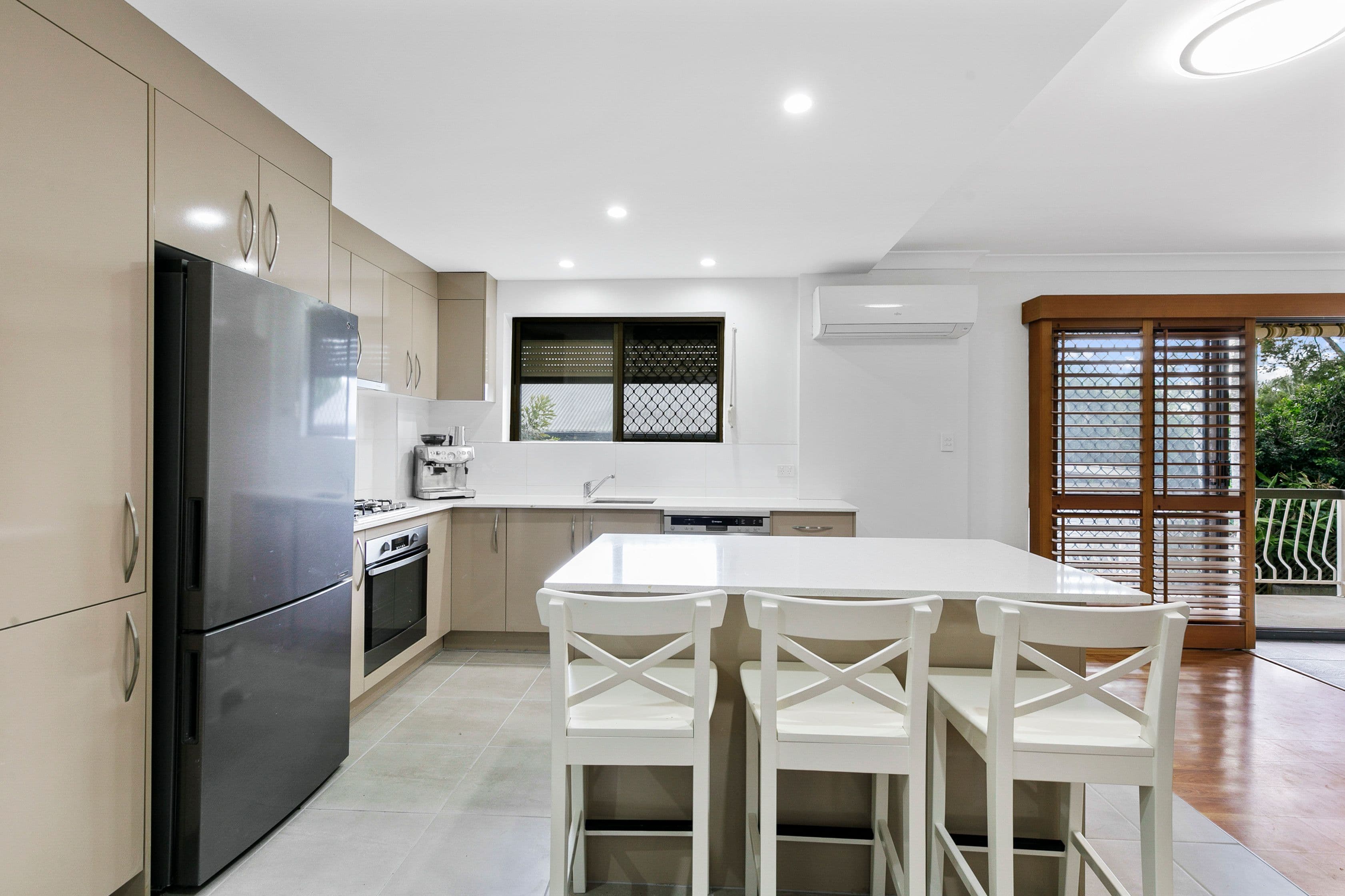 77 Forbes Street, Hawthorne QLD 4171, Hawthorne - Thumbnail 2