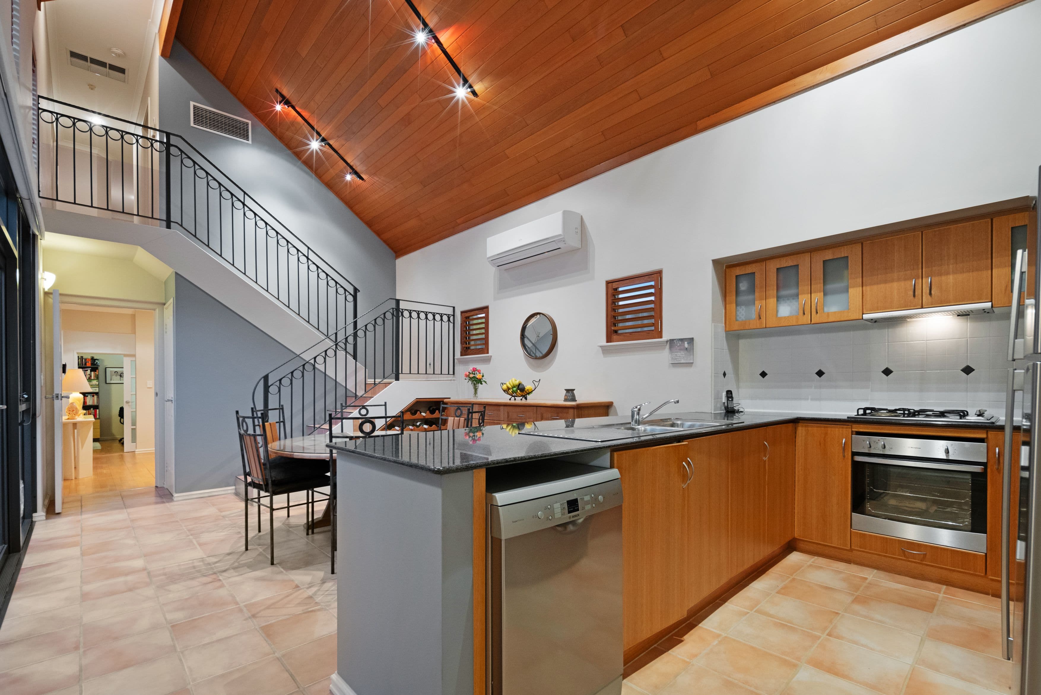 11 Mackenzie Road, Applecross WA 6153, Applecross - Thumbnail 5
