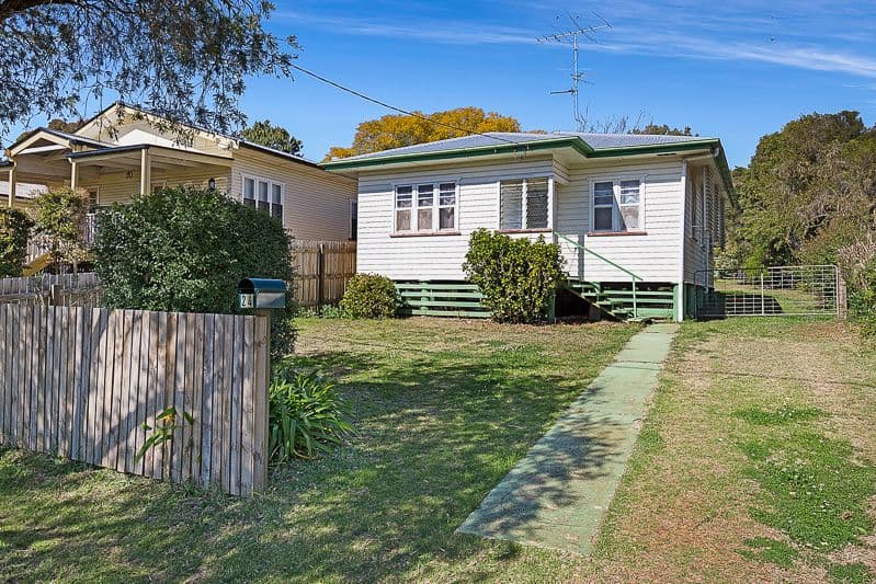 24 Stone Street, Wilsonton QLD 4350, Wilsonton - Image 1